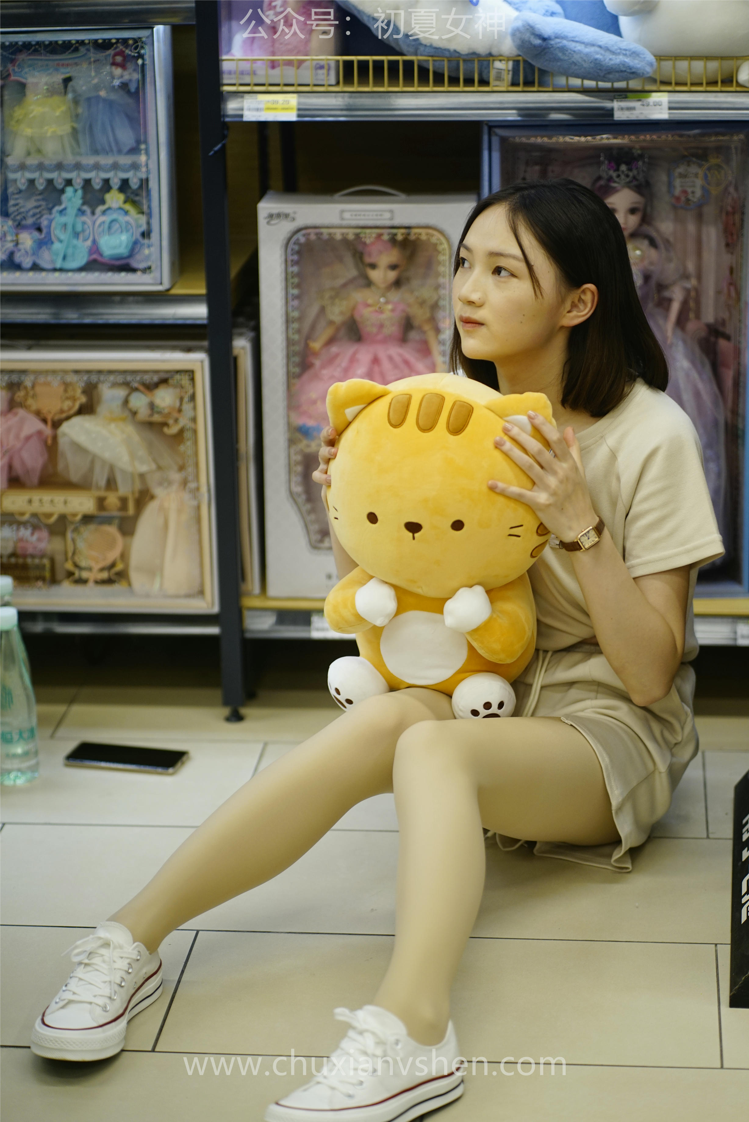 初夏女神 NO.075 大发 时尚短裤套装[130P+1V／6.82GB]_第5集