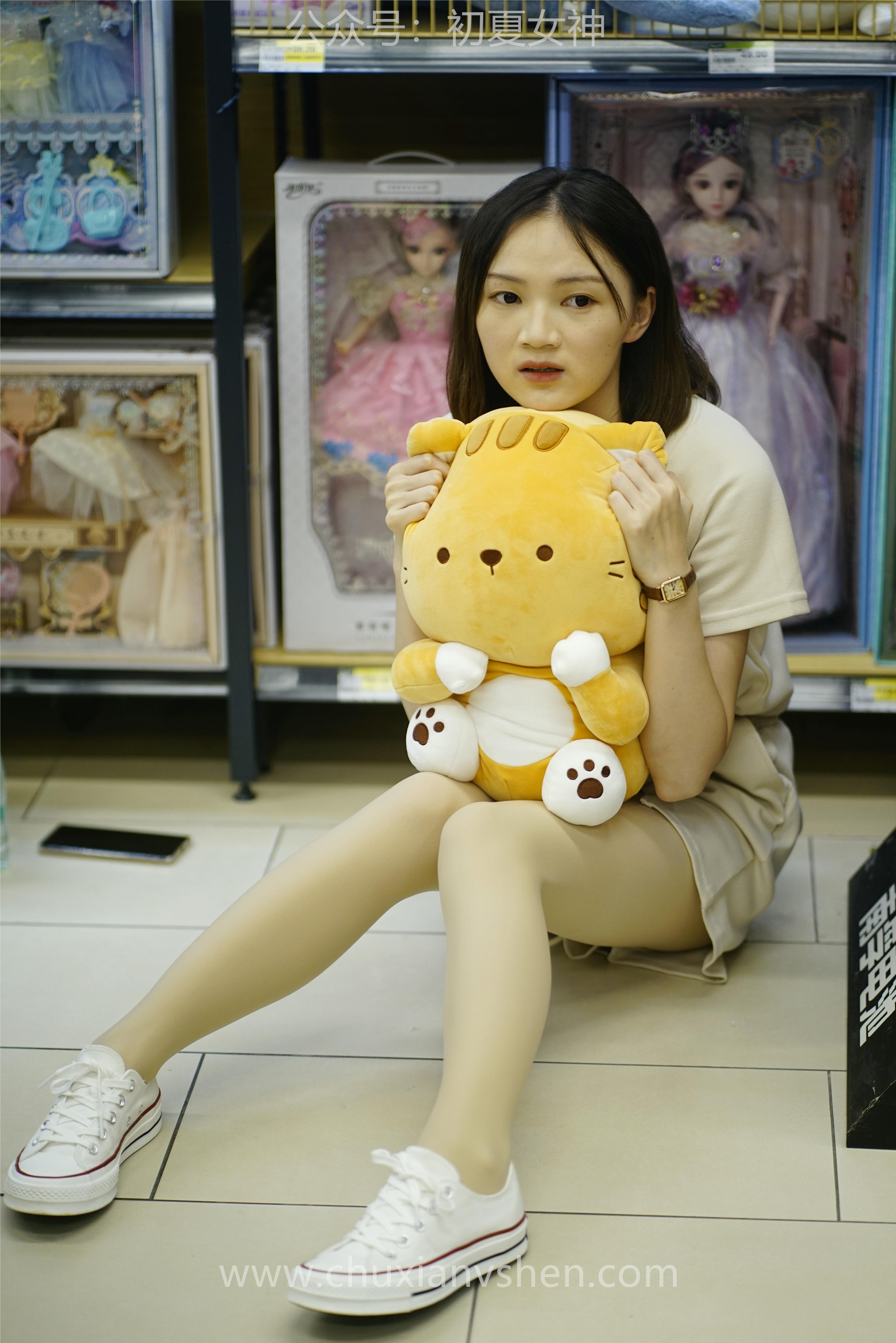 初夏女神 NO.075 大发 时尚短裤套装[130P+1V／6.82GB]_第5集