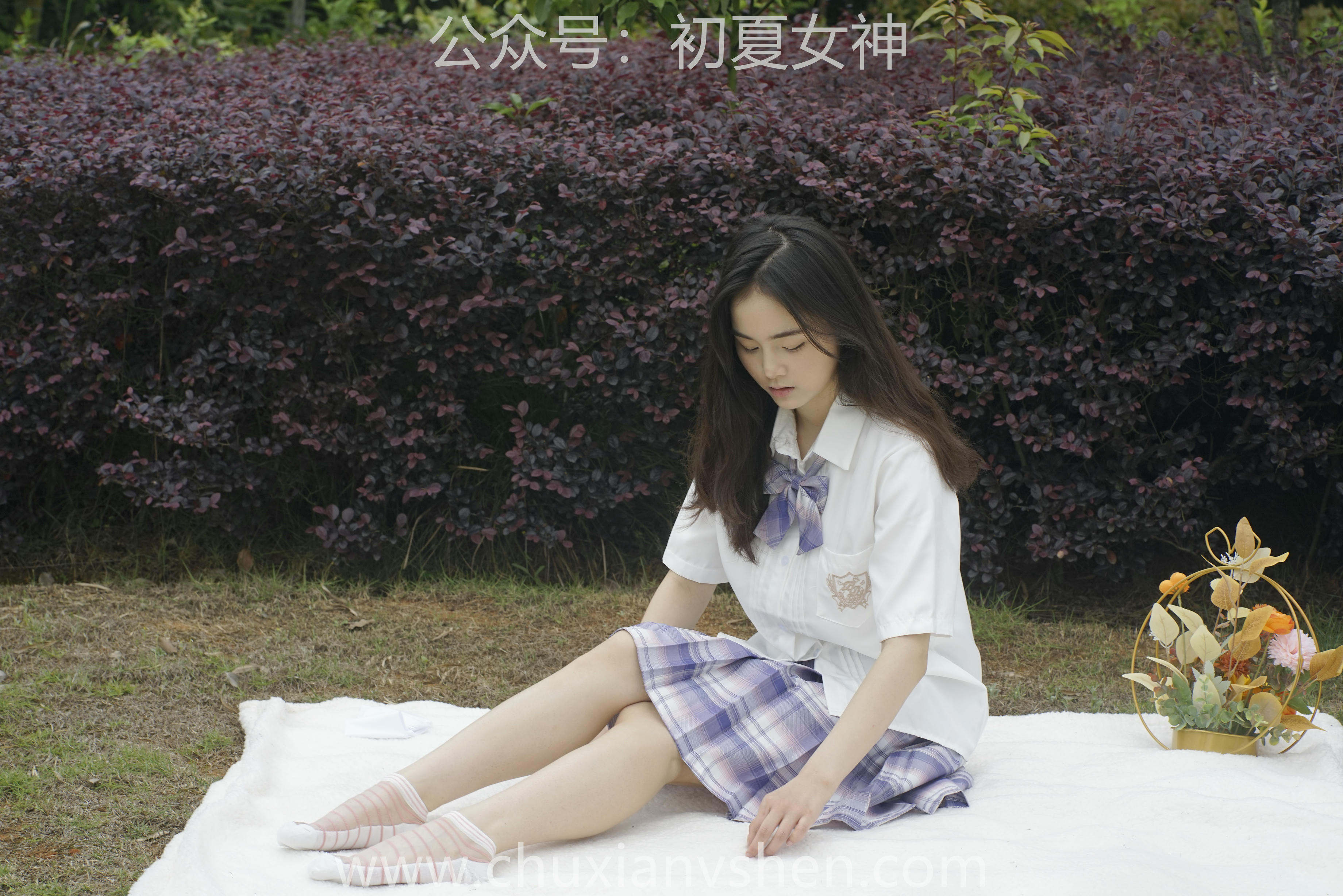 初夏女神 NO.076 十一 周末丛林 JK套搭配的袜子遭嫌弃[153P+1V／6.08GB]_第6集