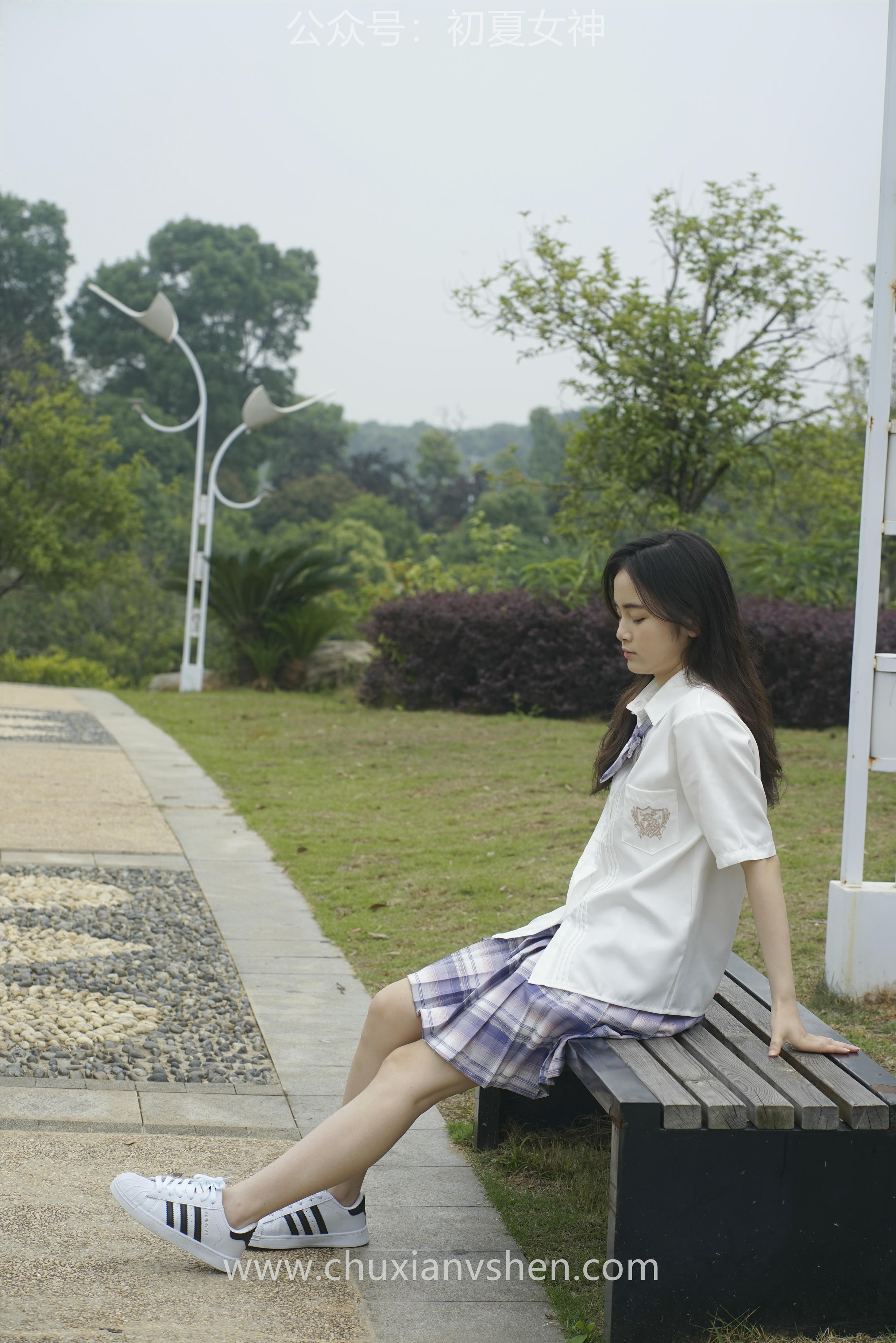 初夏女神 NO.076 十一 周末丛林 JK套搭配的袜子遭嫌弃[153P+1V／6.08GB]_第8集