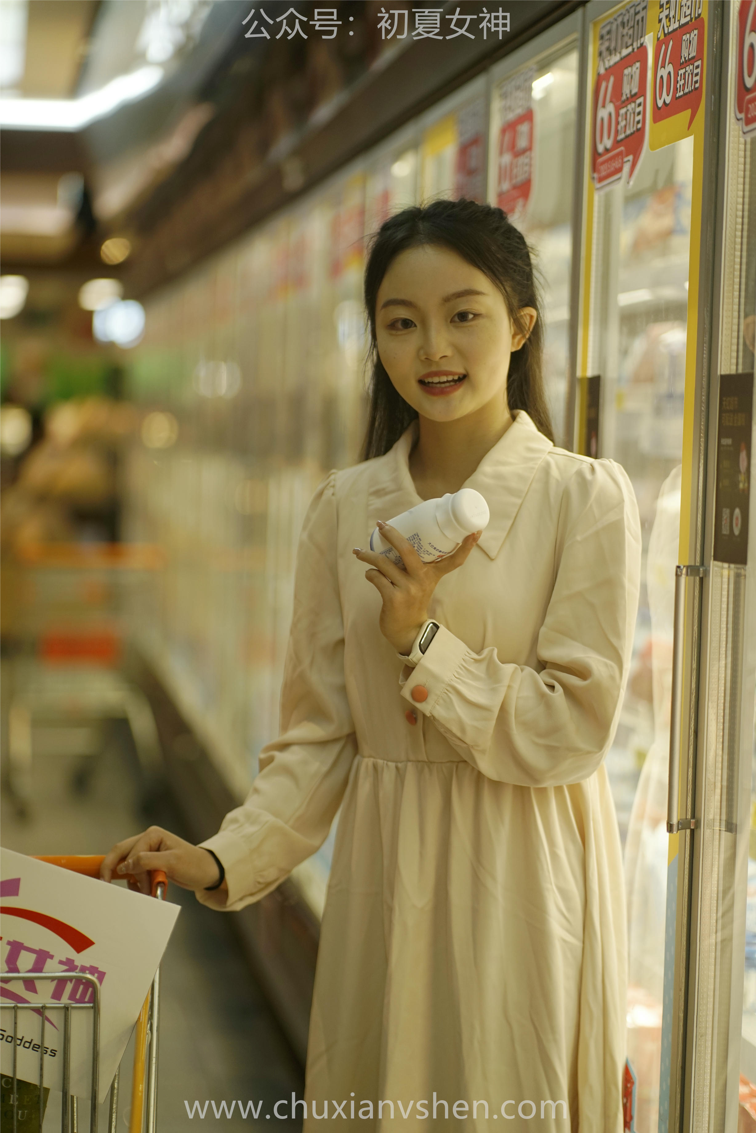 初夏女神 NO.077 双双 偶遇学姐 周末逛商场[120P+1V／6.90GB]_第1集