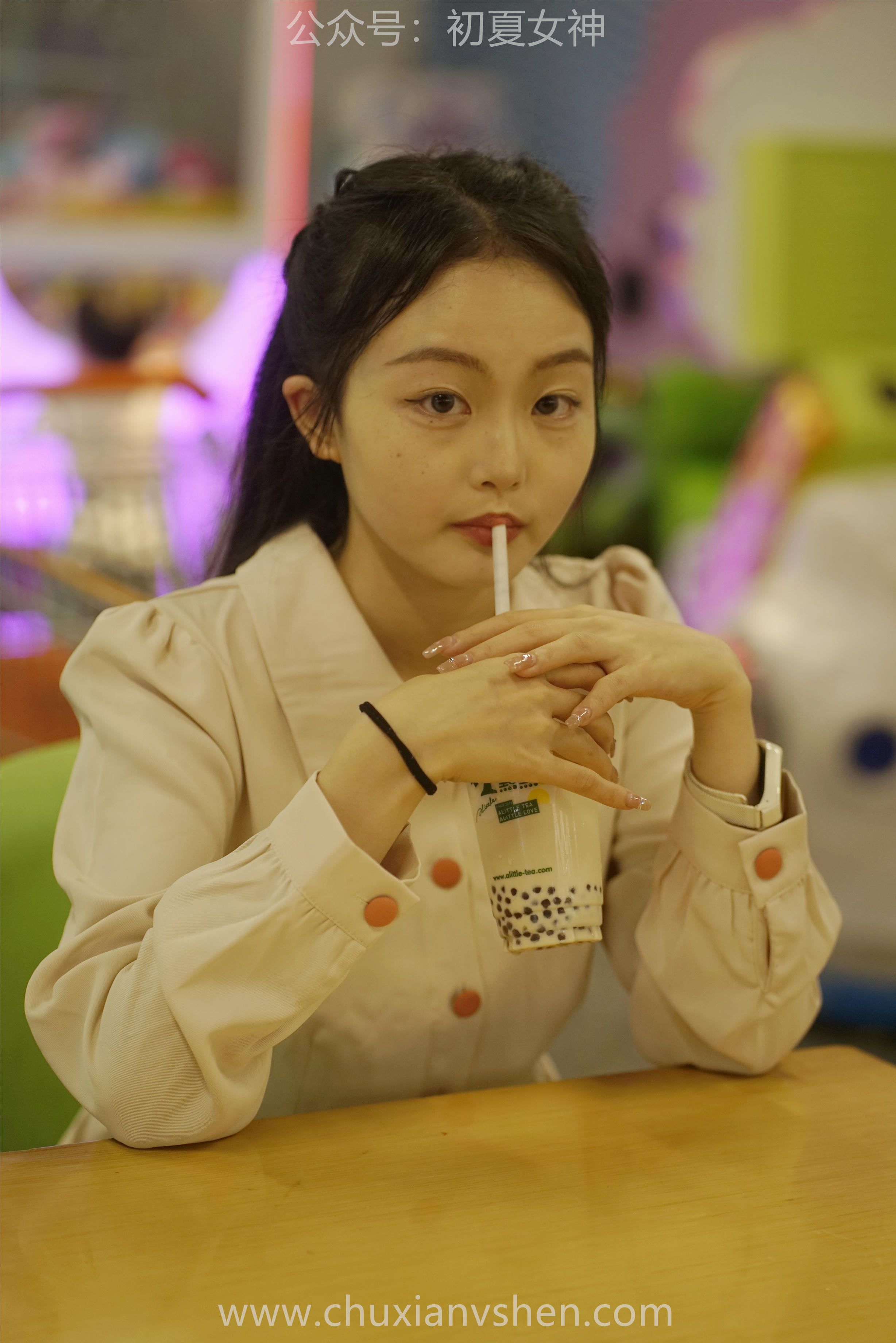 初夏女神 NO.077 双双 偶遇学姐 周末逛商场[120P+1V／6.90GB]_第5集