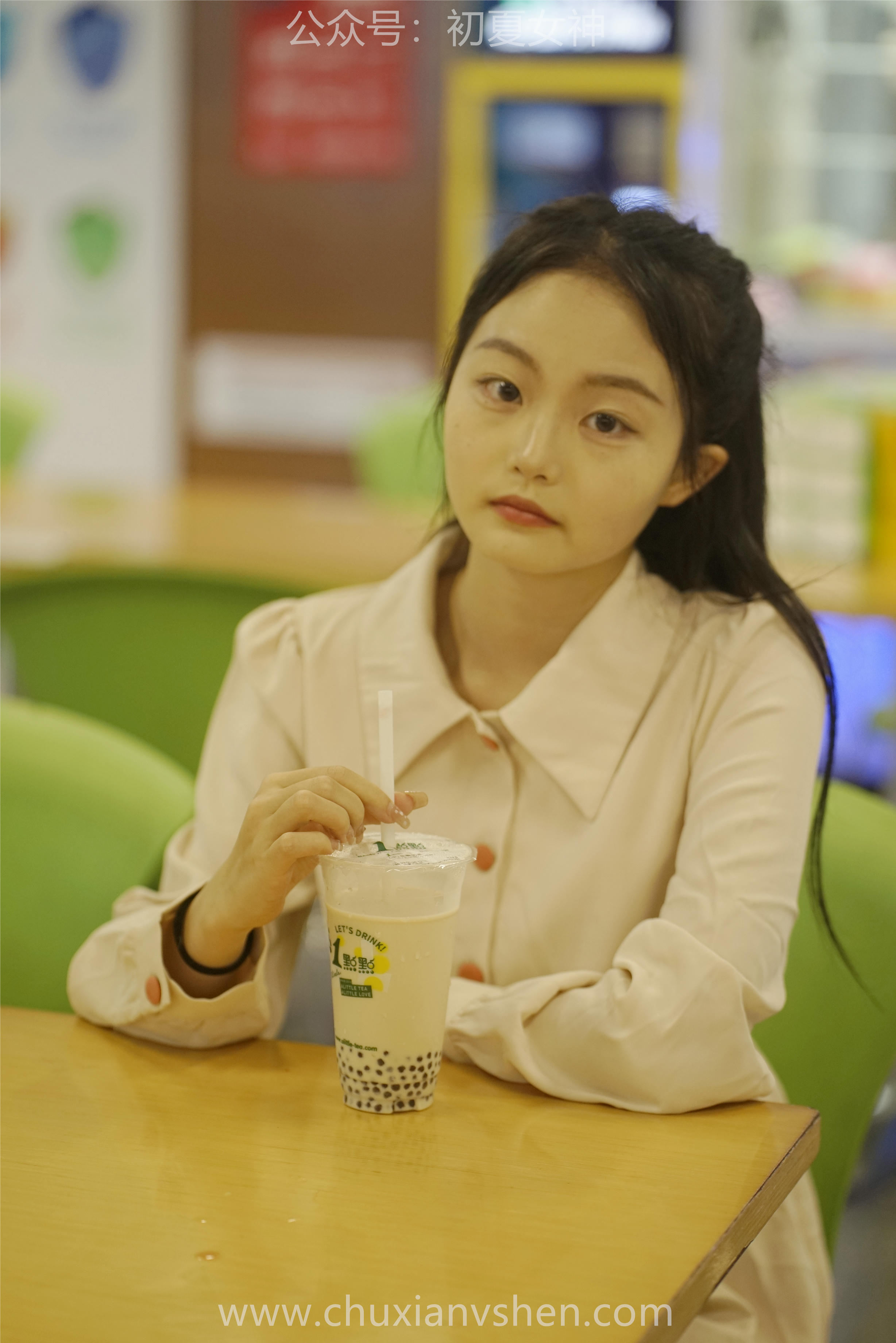 初夏女神 NO.077 双双 偶遇学姐 周末逛商场[120P+1V／6.90GB]_第6集