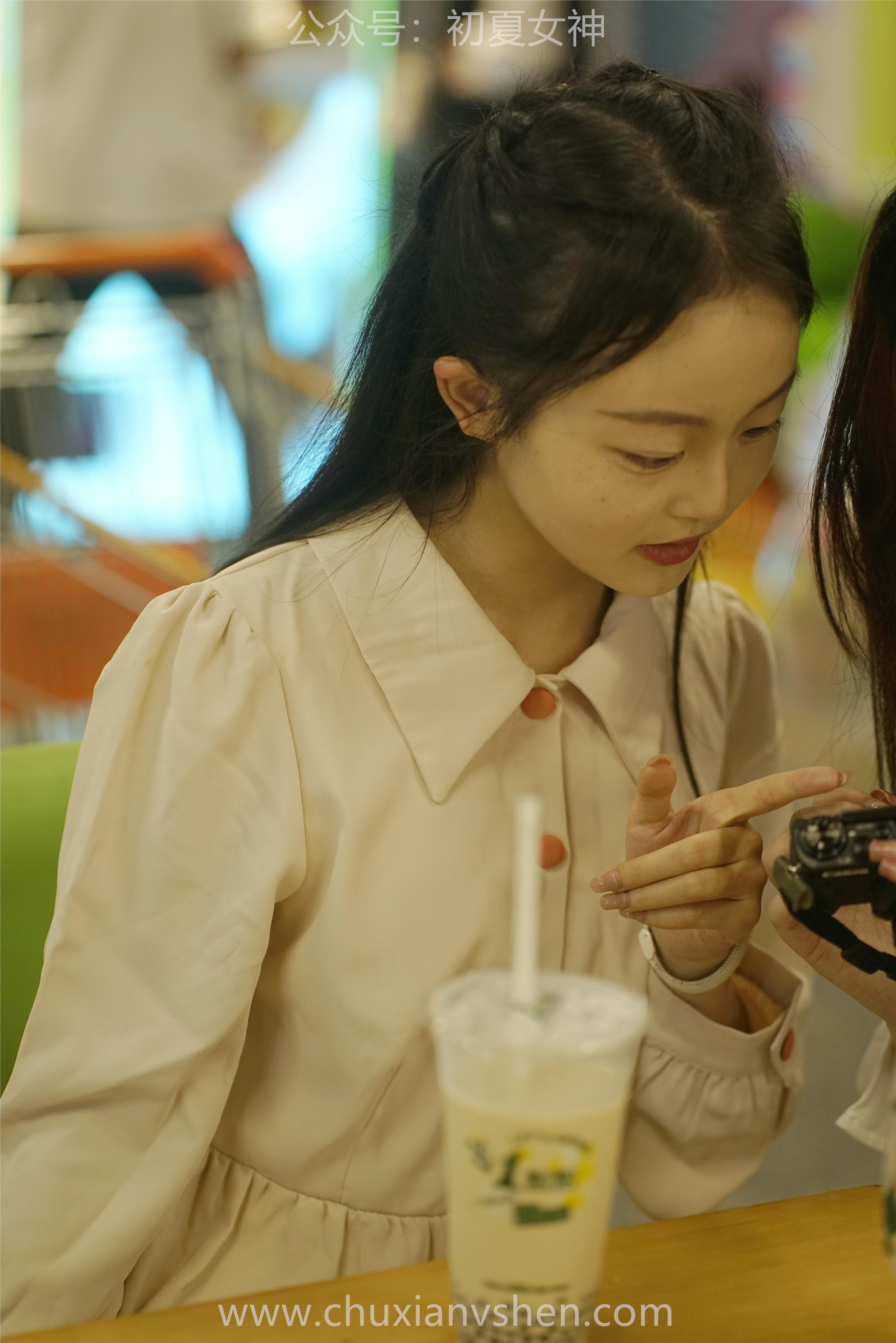 初夏女神 NO.077 双双 偶遇学姐 周末逛商场[120P+1V／6.90GB]_第6集