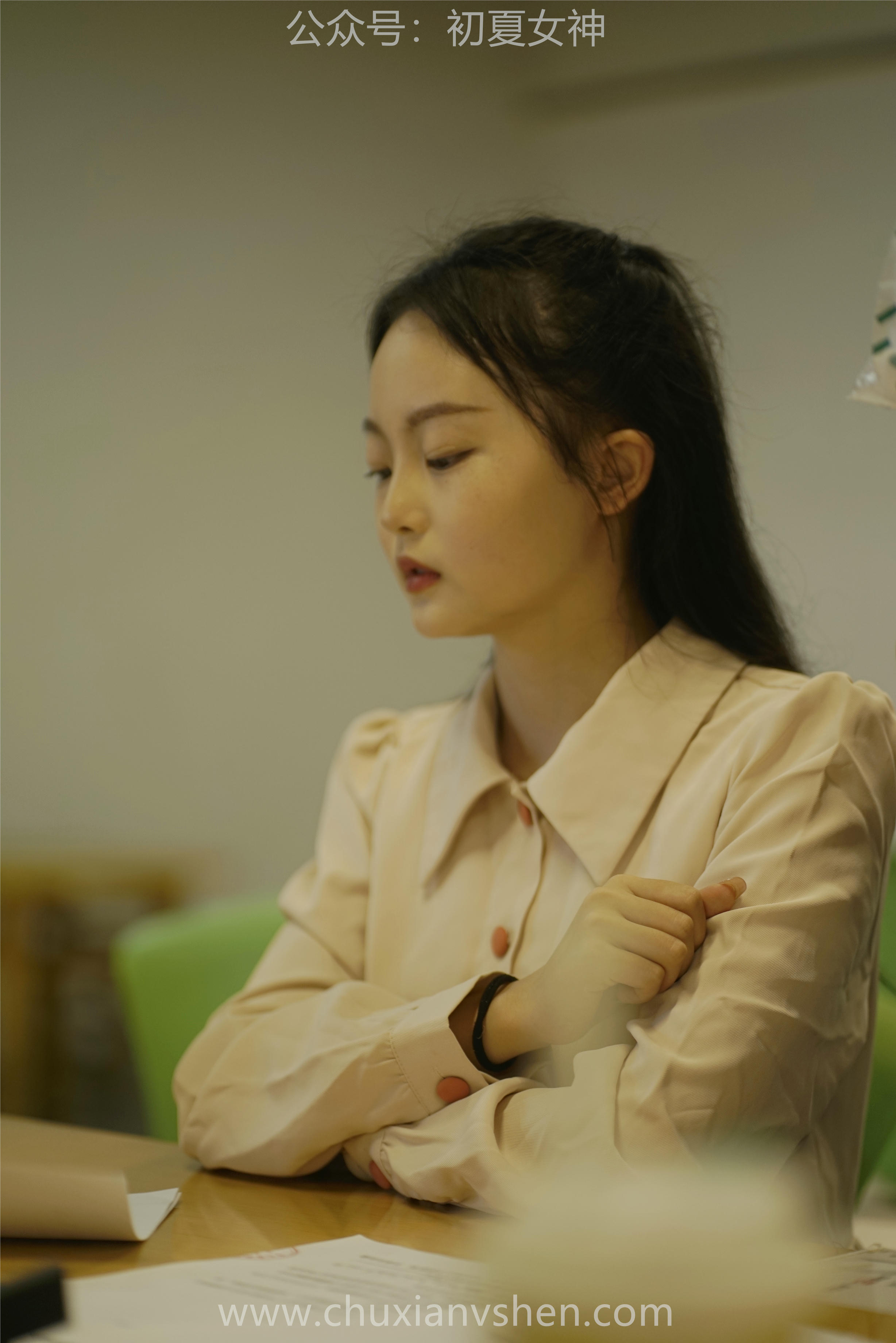 初夏女神 NO.077 双双 偶遇学姐 周末逛商场[120P+1V／6.90GB]_第6集