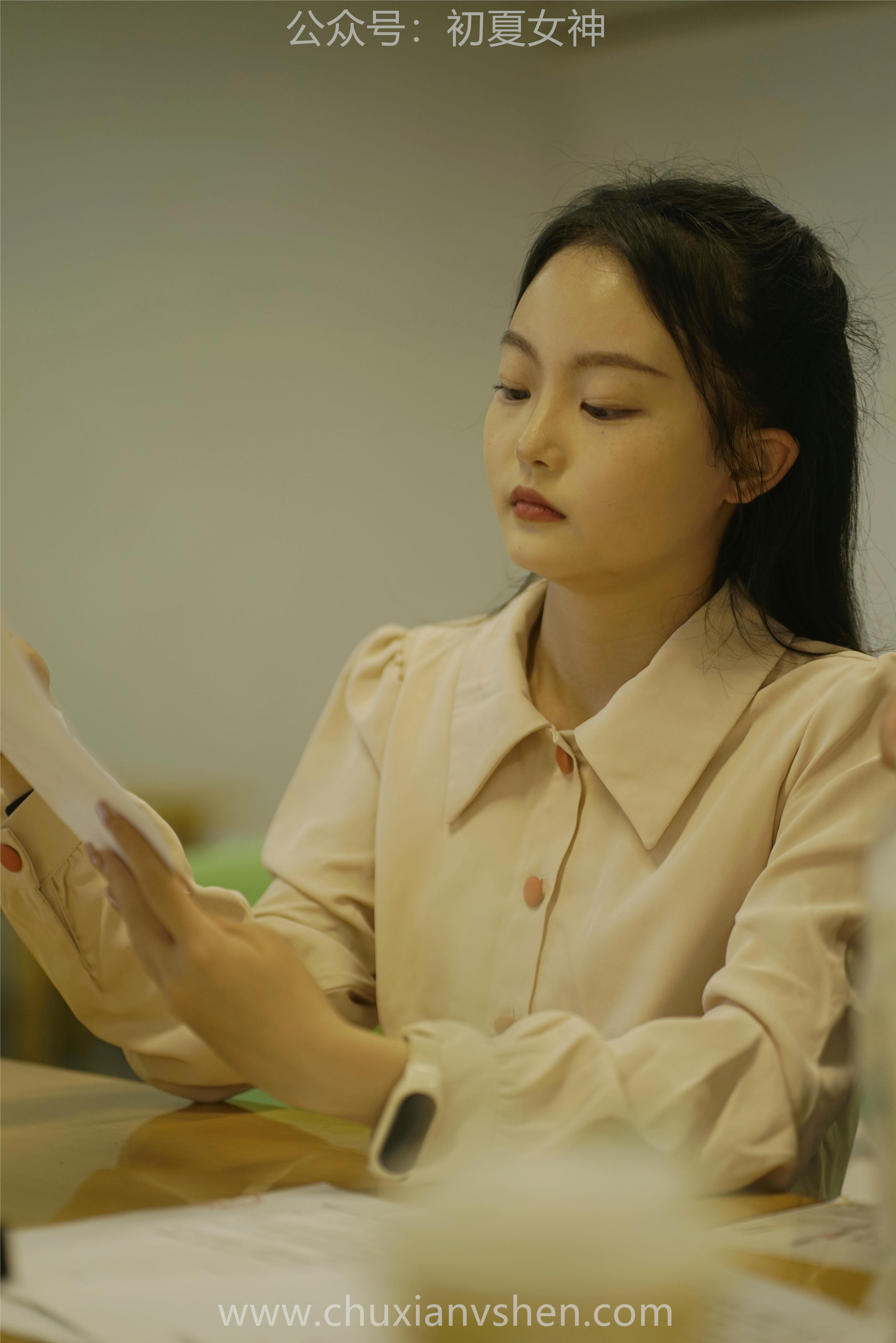 初夏女神 NO.077 双双 偶遇学姐 周末逛商场[120P+1V／6.90GB]_第6集