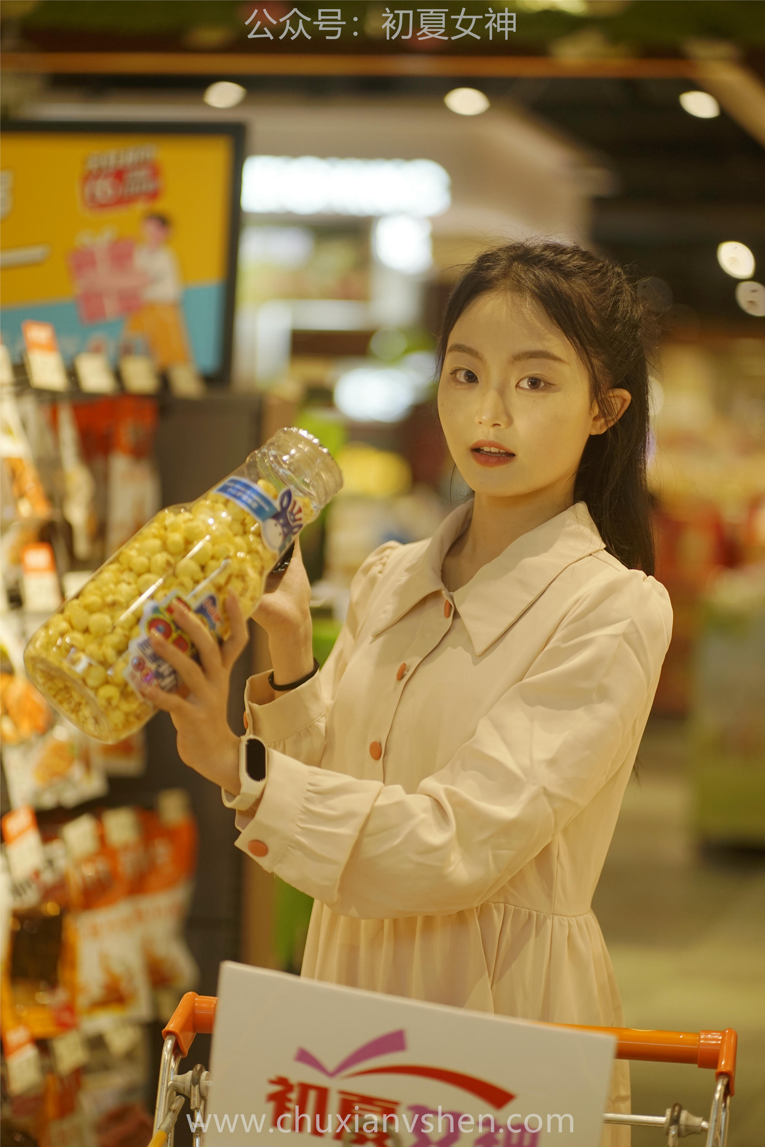 初夏女神 NO.077 双双 偶遇学姐 周末逛商场[120P+1V／6.90GB]_第2集