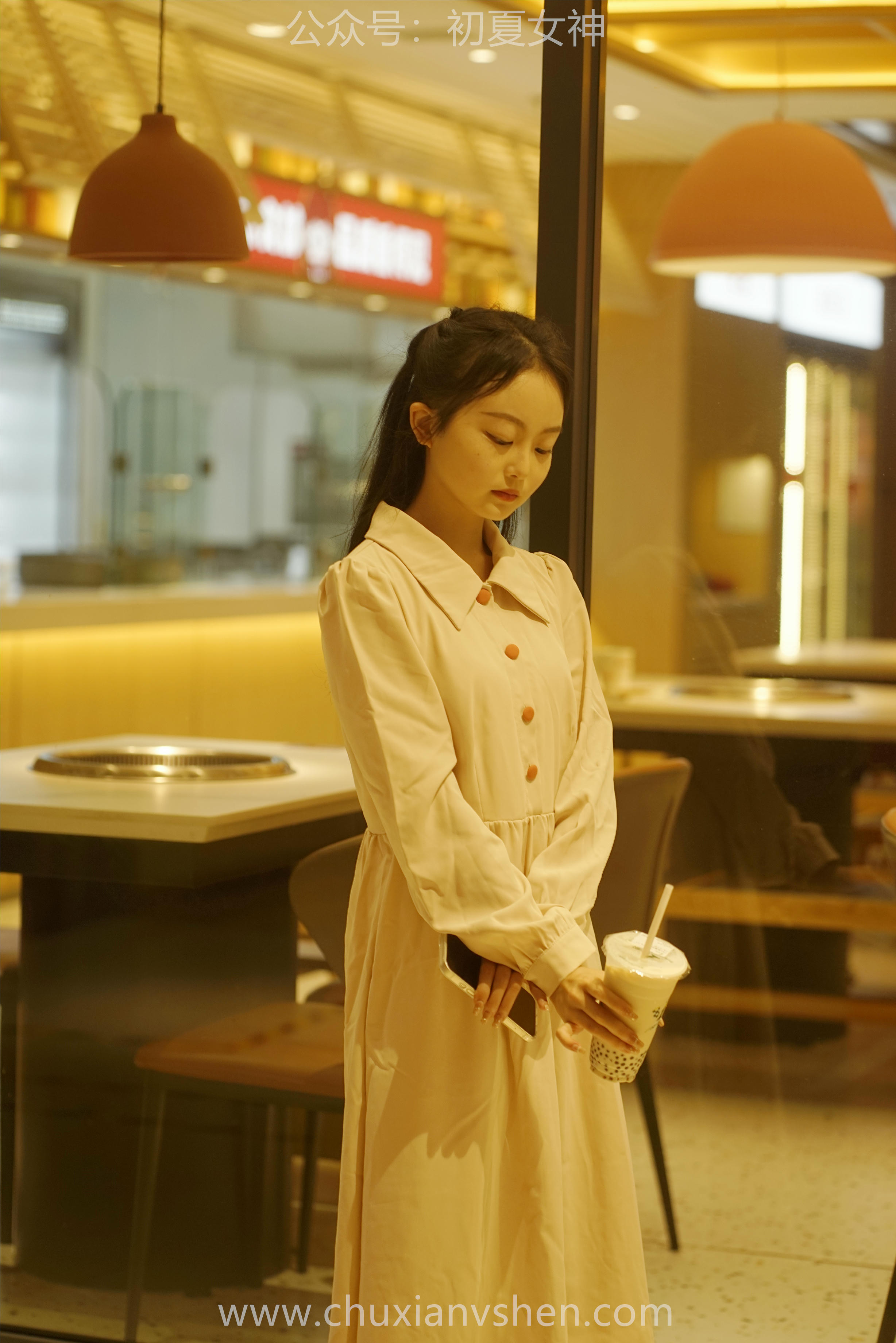 初夏女神 NO.077 双双 偶遇学姐 周末逛商场[120P+1V／6.90GB]_第3集