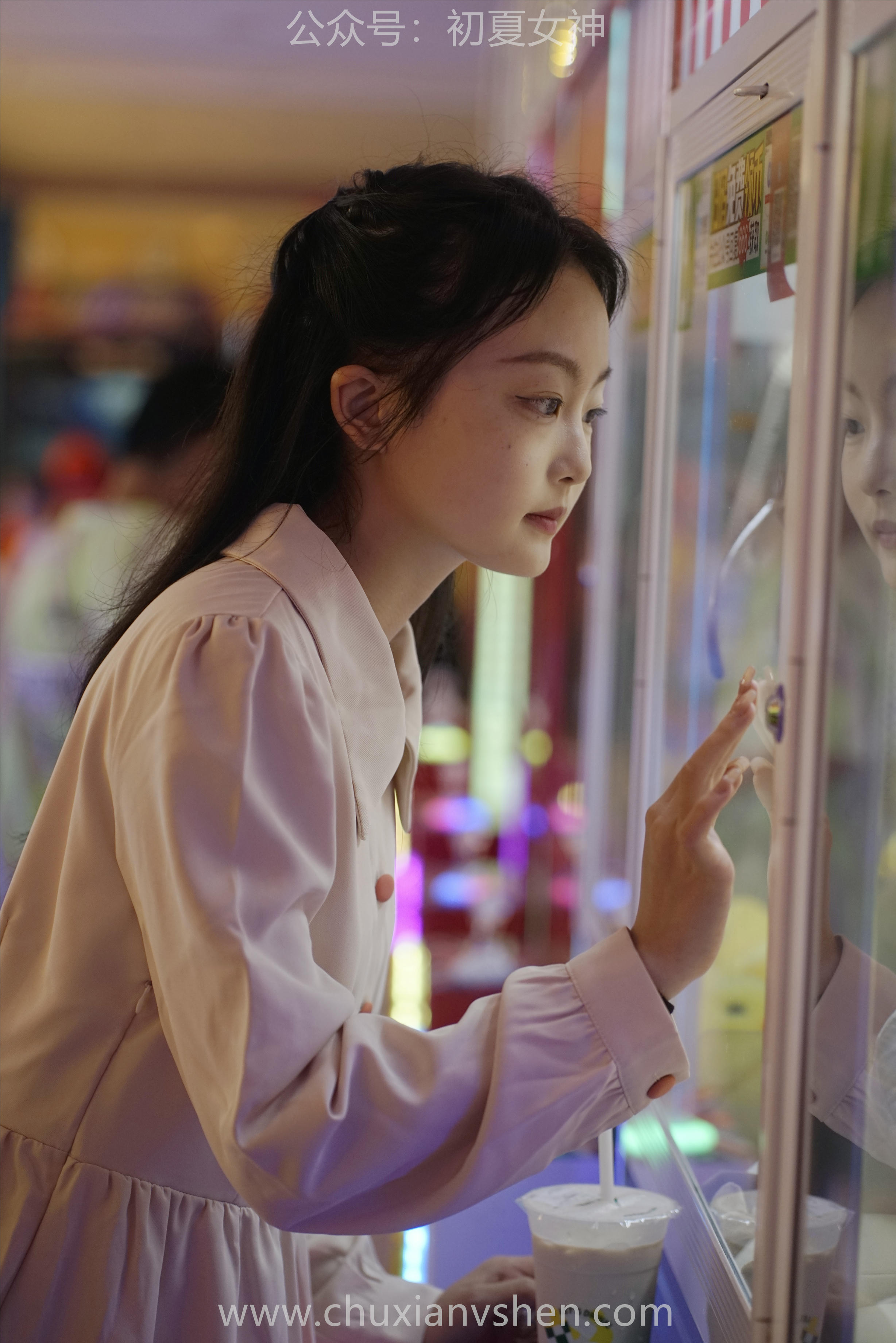 初夏女神 NO.077 双双 偶遇学姐 周末逛商场[120P+1V／6.90GB]_第3集