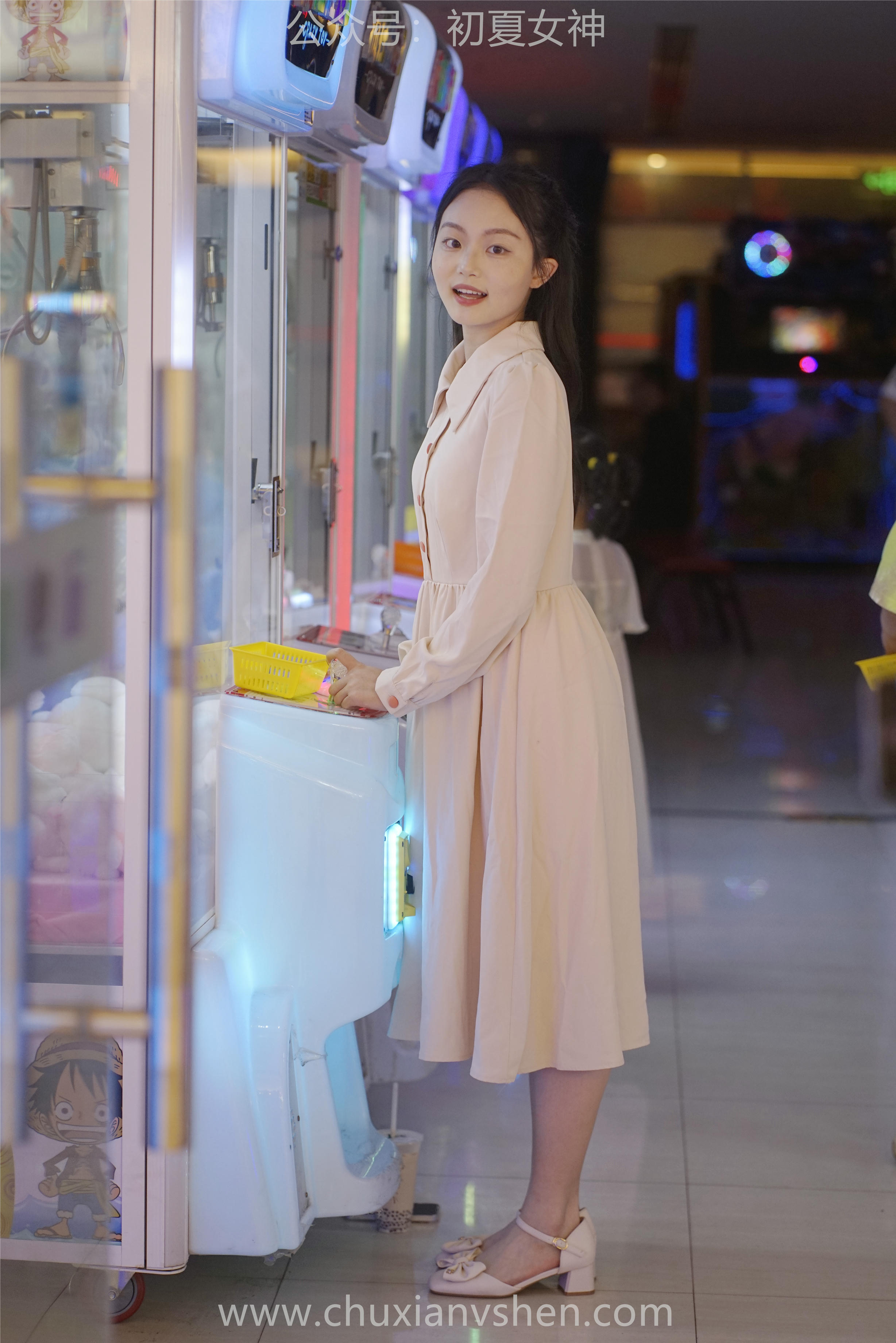 初夏女神 NO.077 双双 偶遇学姐 周末逛商场[120P+1V／6.90GB]_第3集