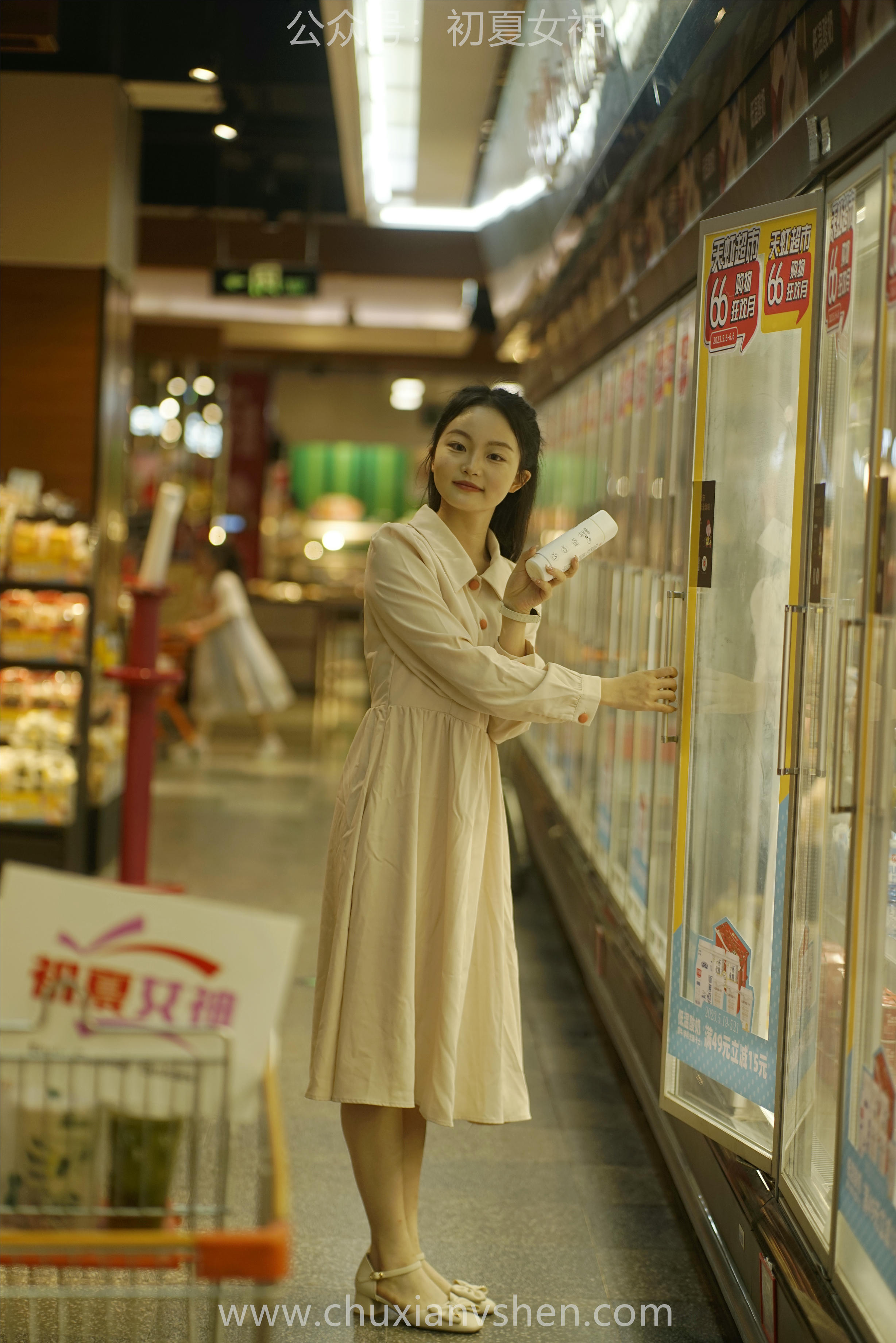 初夏女神 NO.077 双双 偶遇学姐 周末逛商场[120P+1V／6.90GB]_第1集