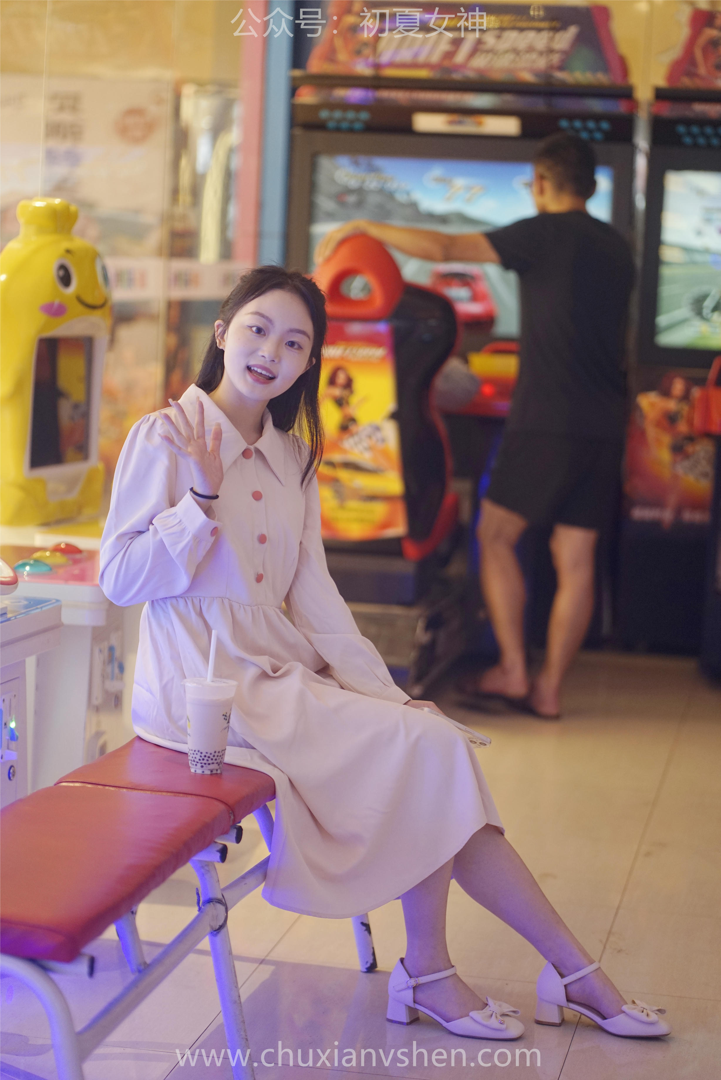 初夏女神 NO.077 双双 偶遇学姐 周末逛商场[120P+1V／6.90GB]_第4集