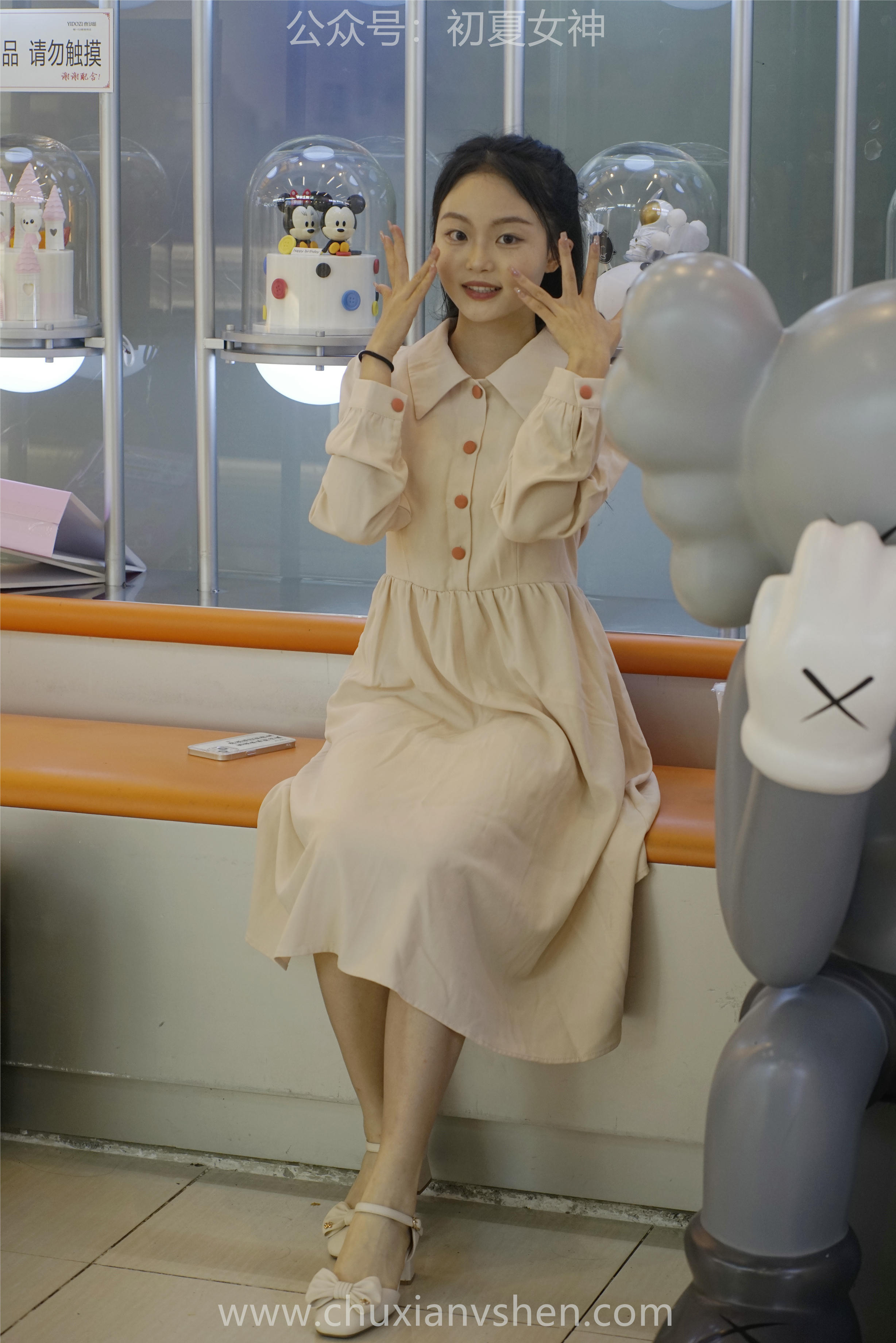 初夏女神 NO.077 双双 偶遇学姐 周末逛商场[120P+1V／6.90GB]_第5集