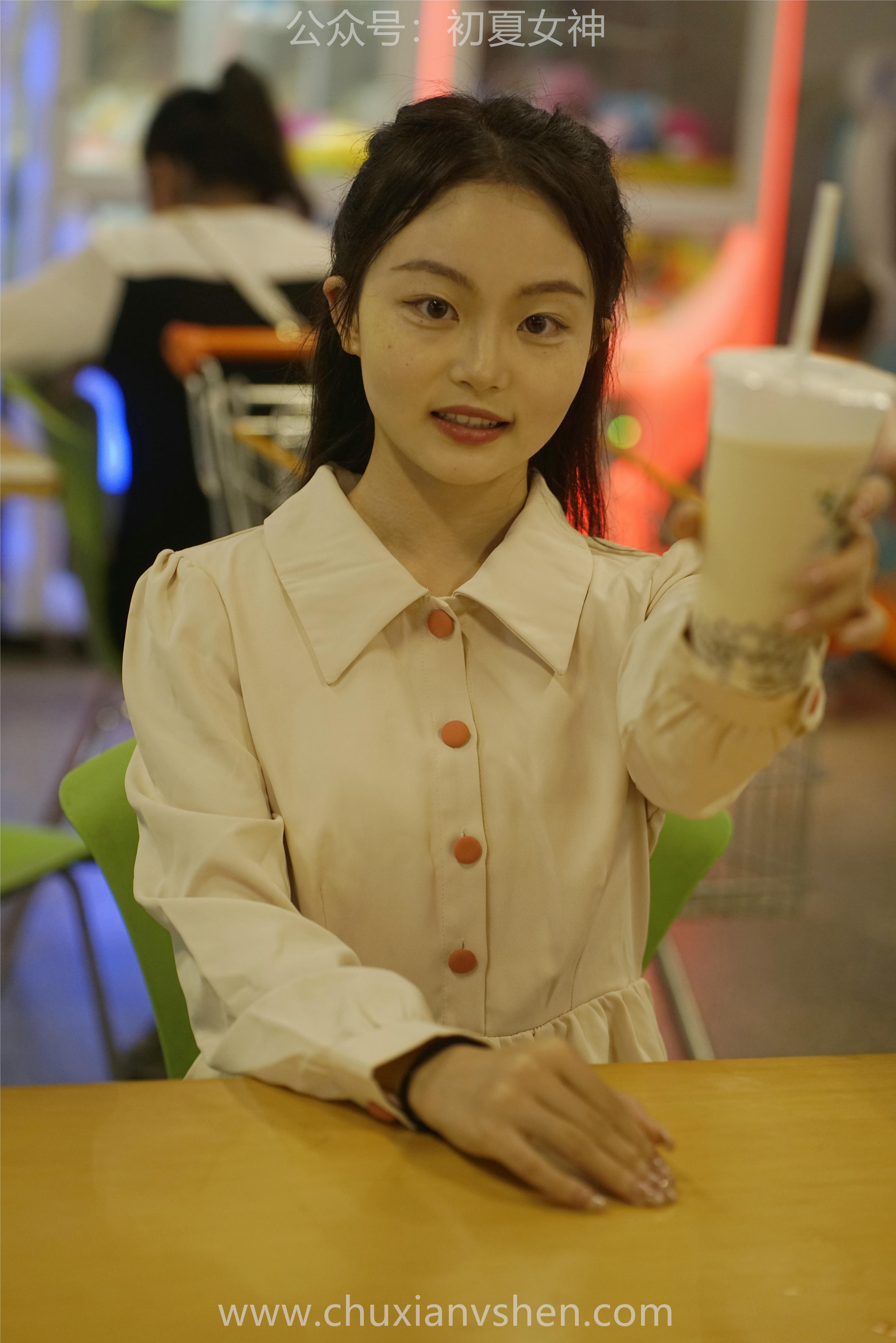 初夏女神 NO.077 双双 偶遇学姐 周末逛商场[120P+1V／6.90GB]_第5集