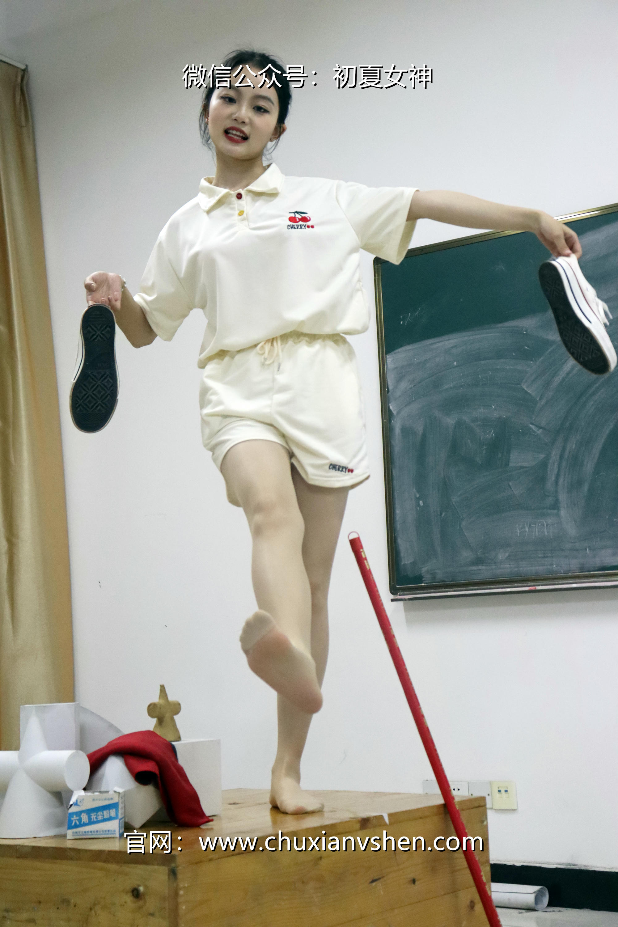 初夏女神 NO.078 双双 打扫教室[145P+1V／5.13GB]_第7集