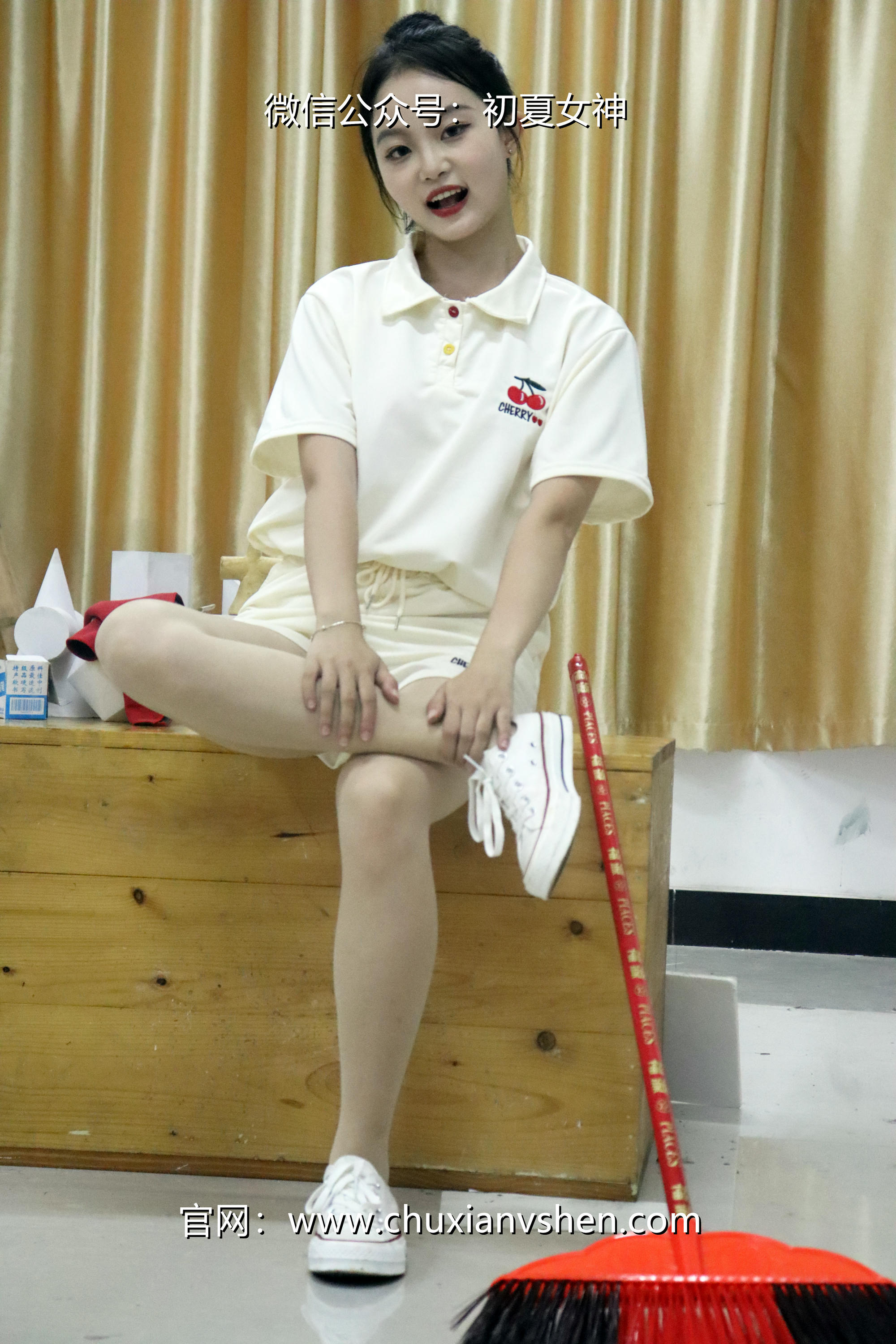 初夏女神 NO.078 双双 打扫教室[145P+1V／5.13GB]_第8集