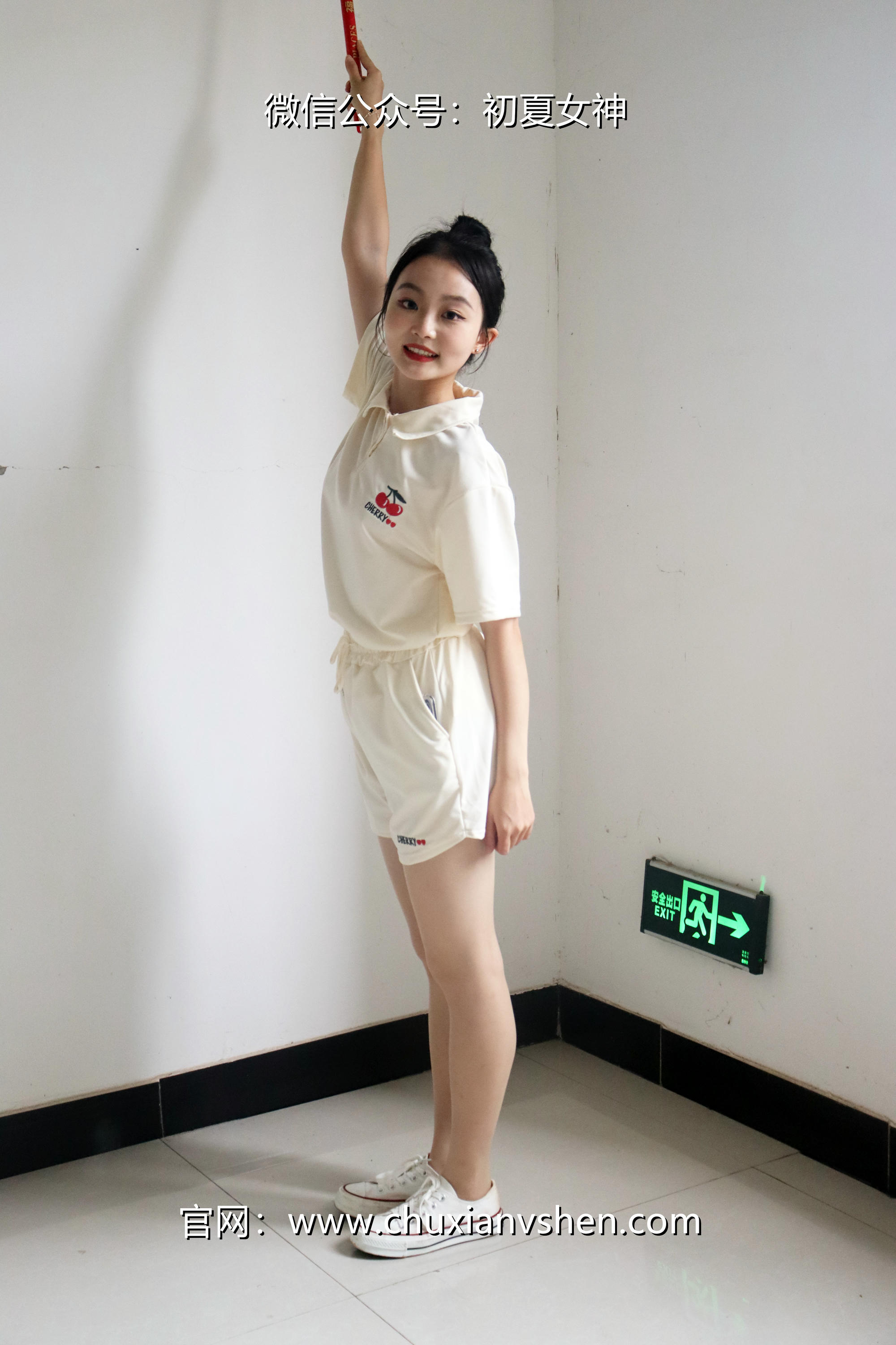 初夏女神 NO.078 双双 打扫教室[145P+1V／5.13GB]_第1集