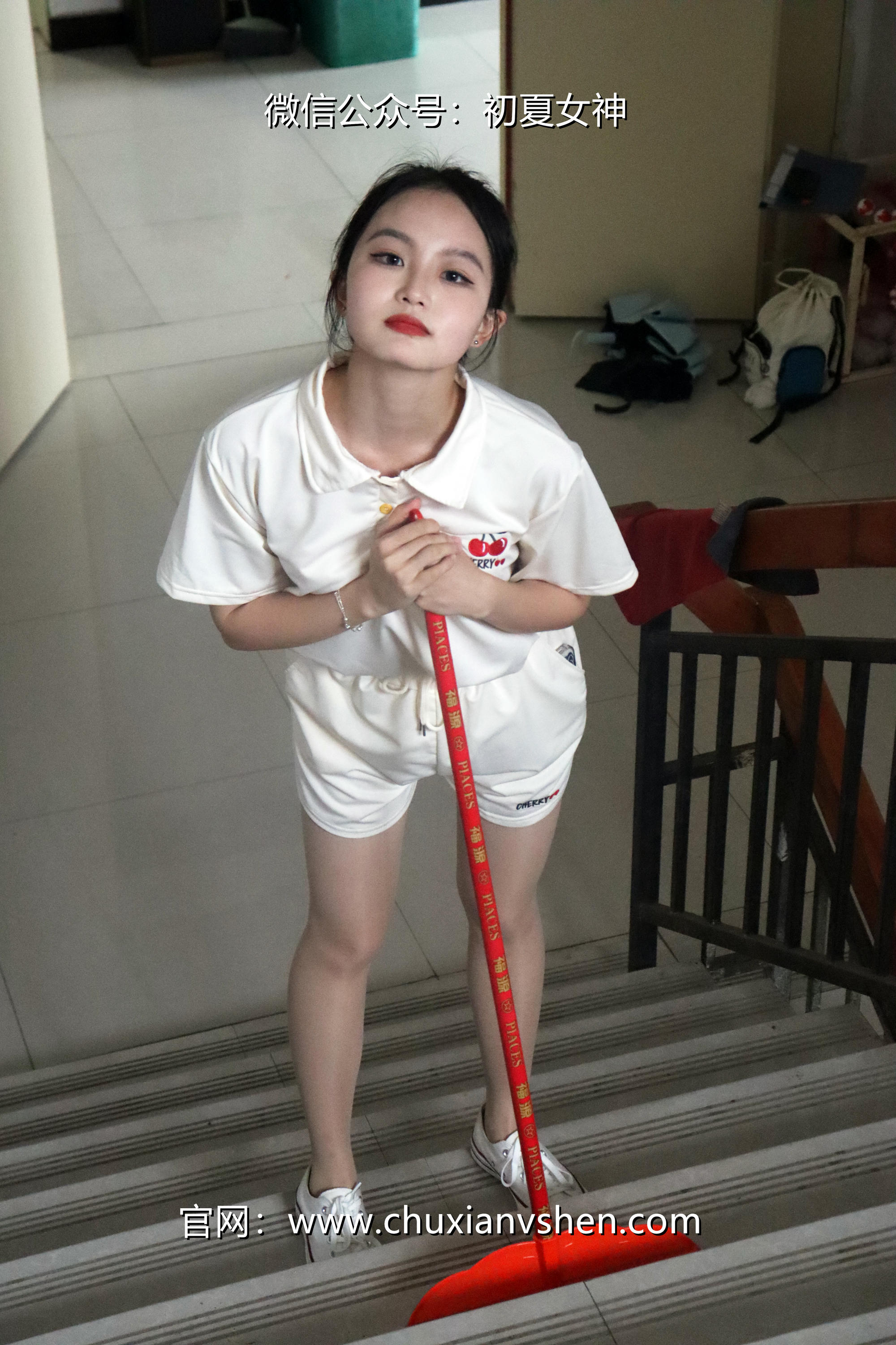 初夏女神 NO.078 双双 打扫教室[145P+1V／5.13GB]_第2集