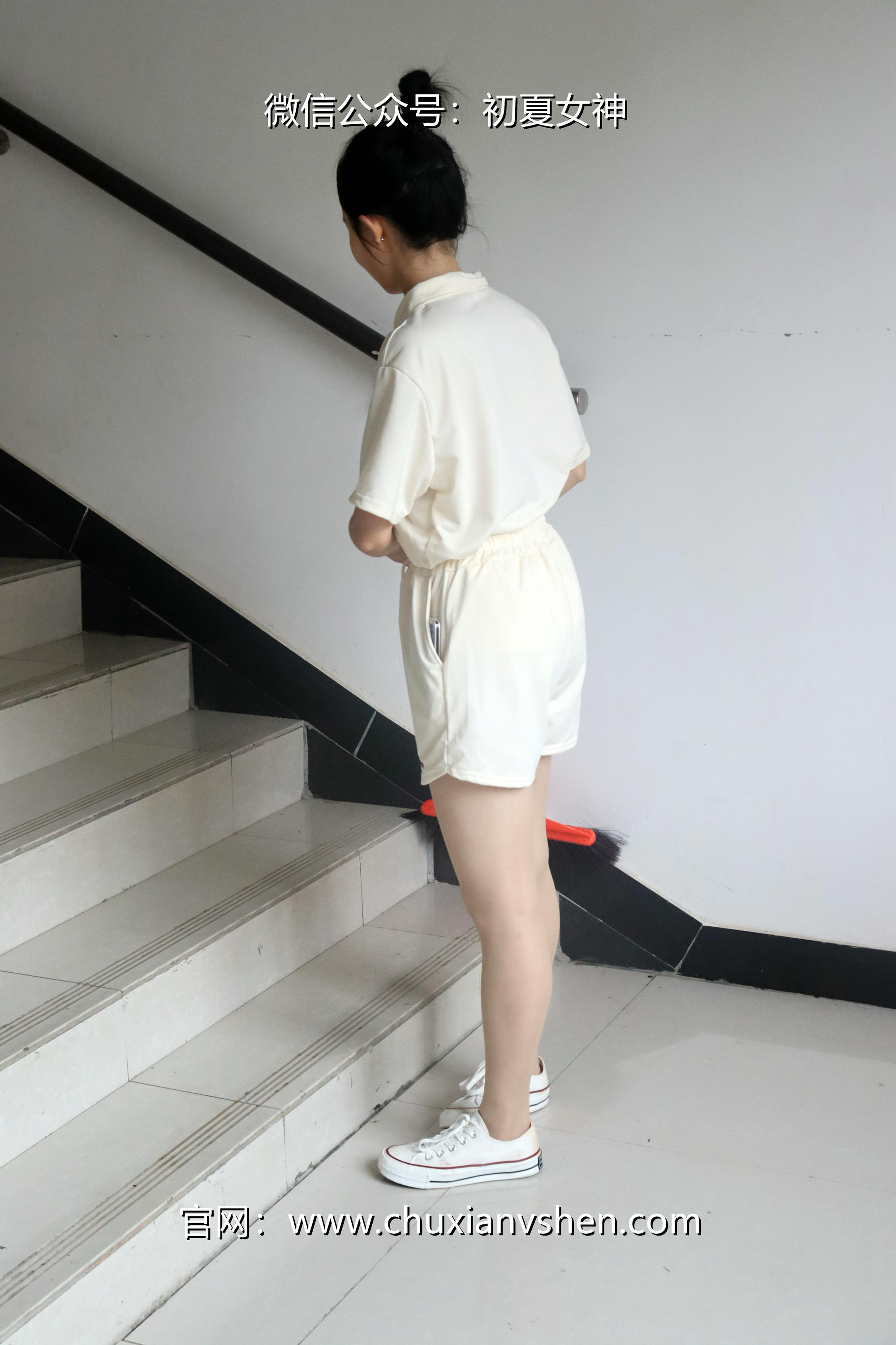 初夏女神 NO.078 双双 打扫教室[145P+1V／5.13GB]_第1集