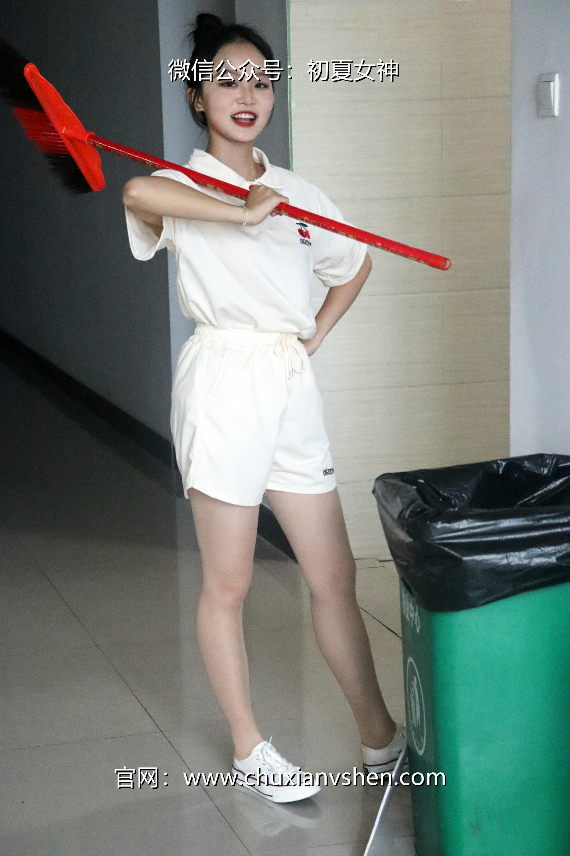 初夏女神 NO.078 双双 打扫教室[145P+1V／5.13GB]_第1集