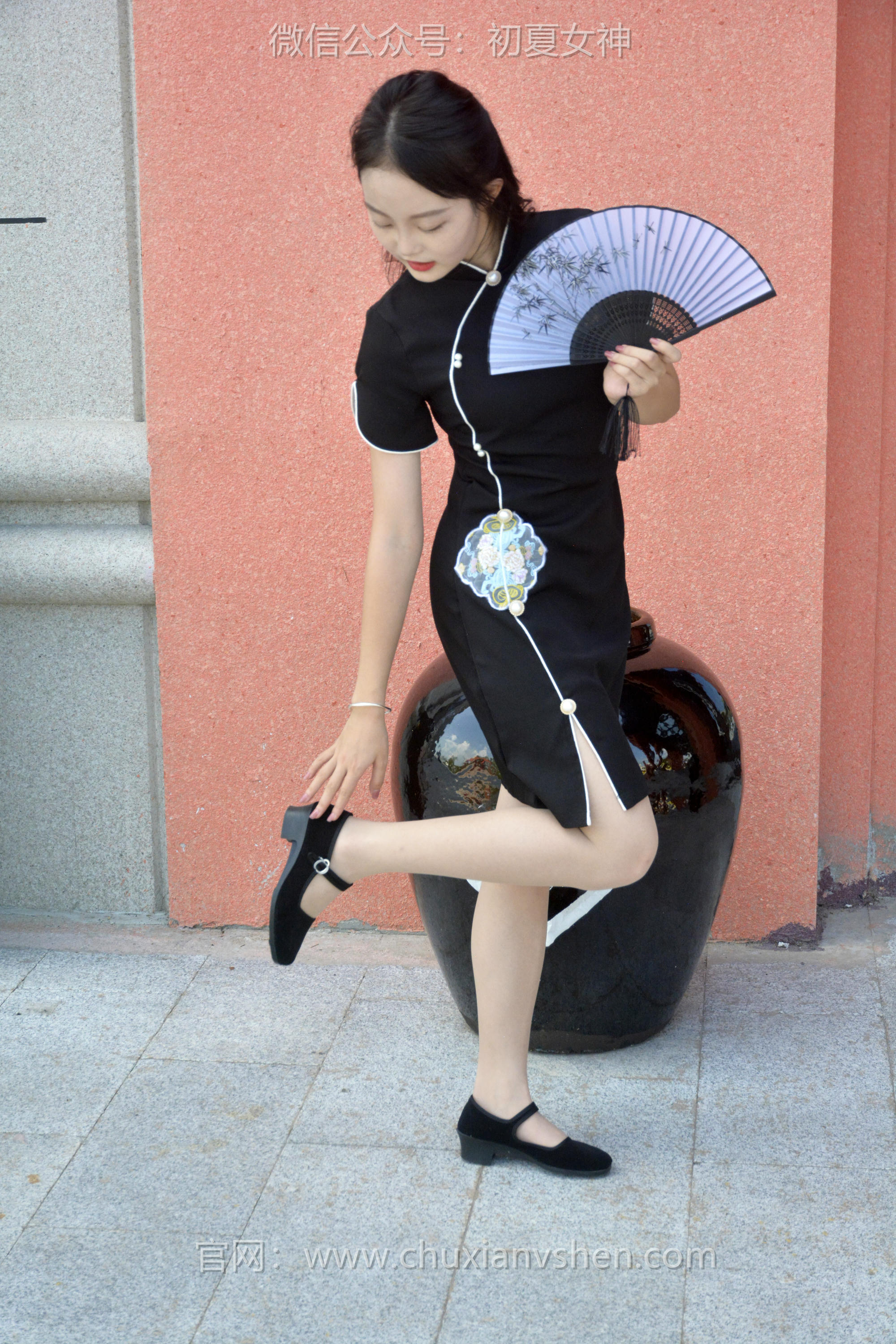 初夏女神 NO.079 双双 黑色旗袍[140P+1V／5.39GB]_第3集