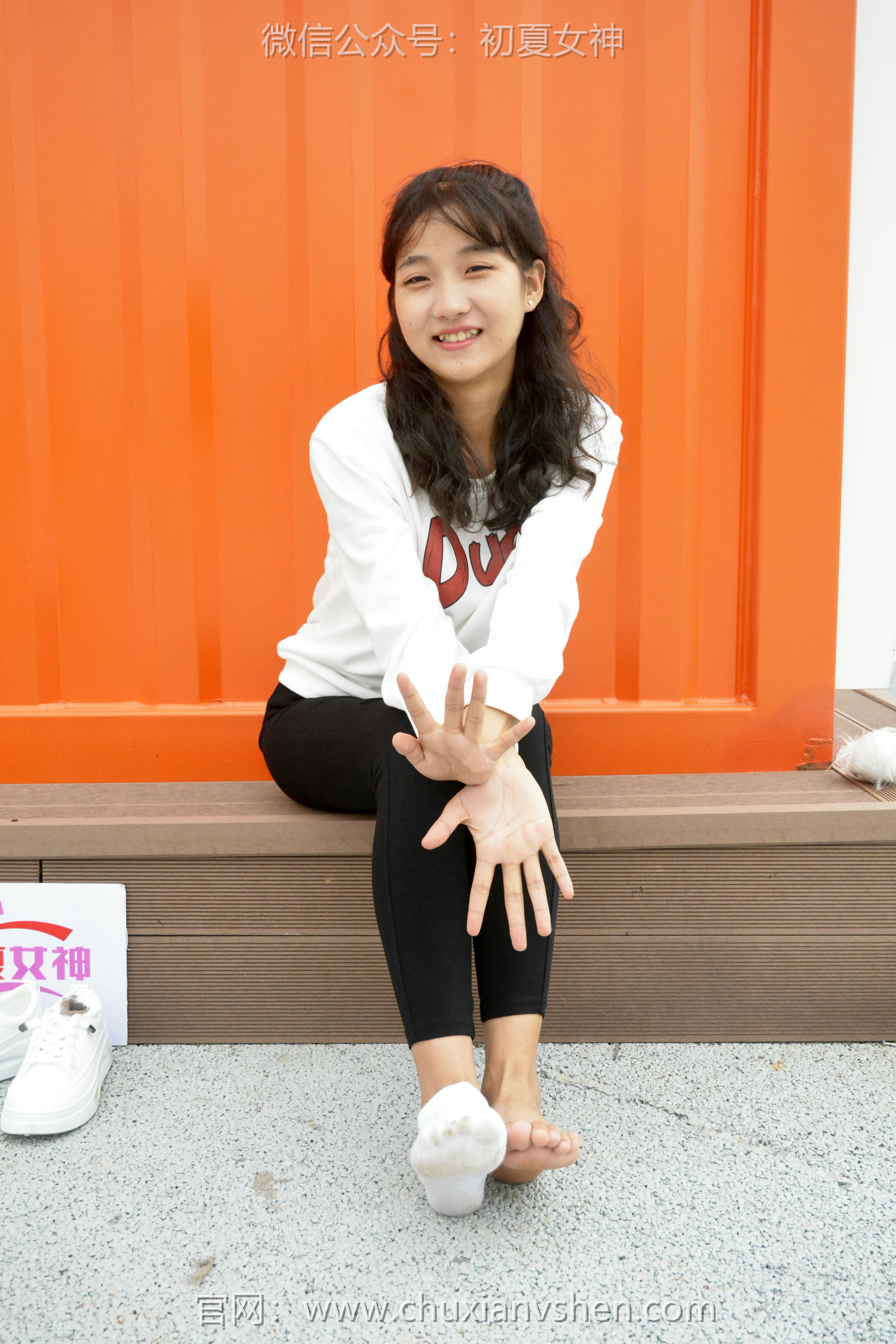 初夏女神 NO.082 点点 休闲卫衣[150P+1V／5.26GB]_第6集