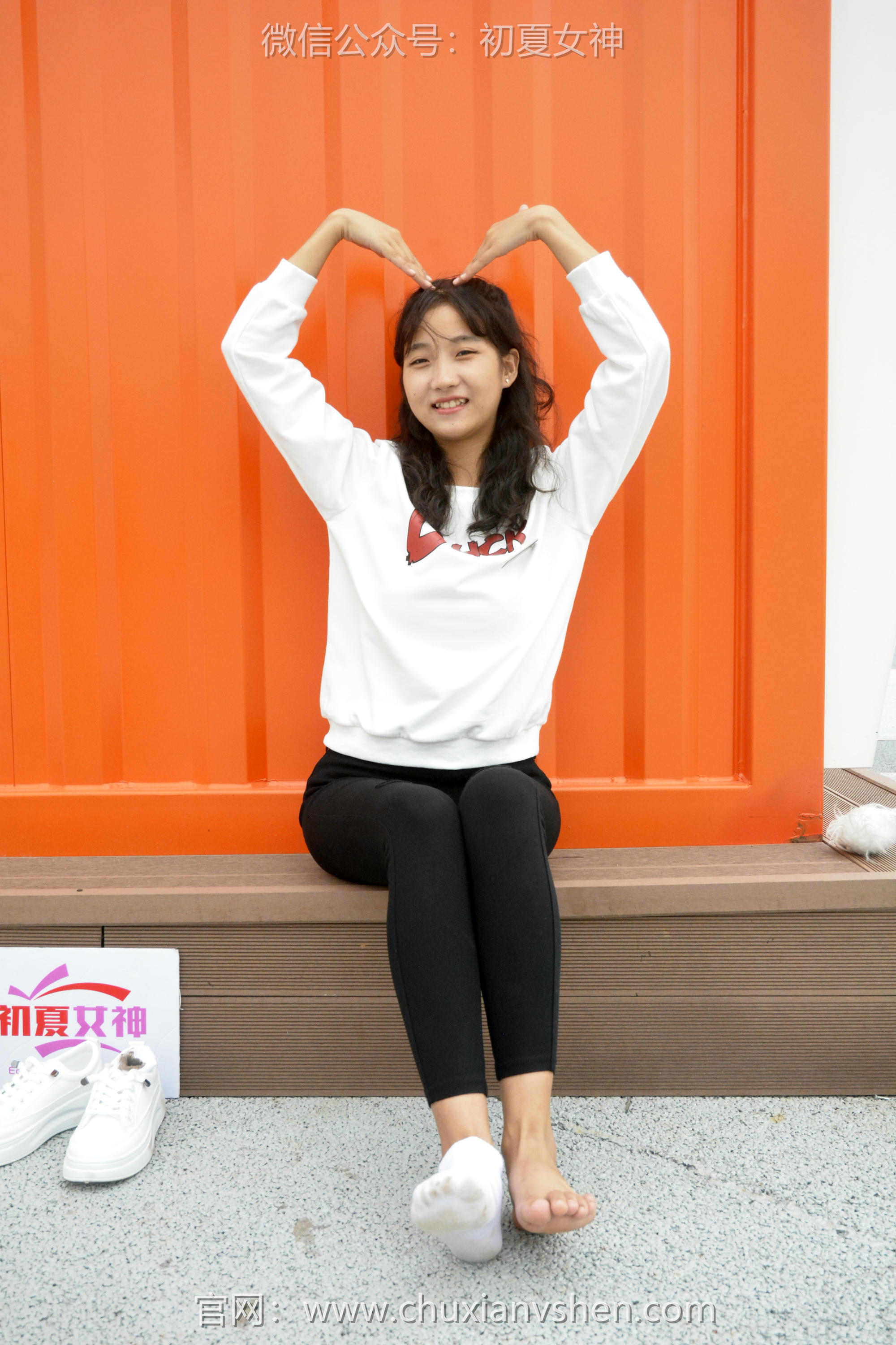 初夏女神 NO.082 点点 休闲卫衣[150P+1V／5.26GB]_第6集