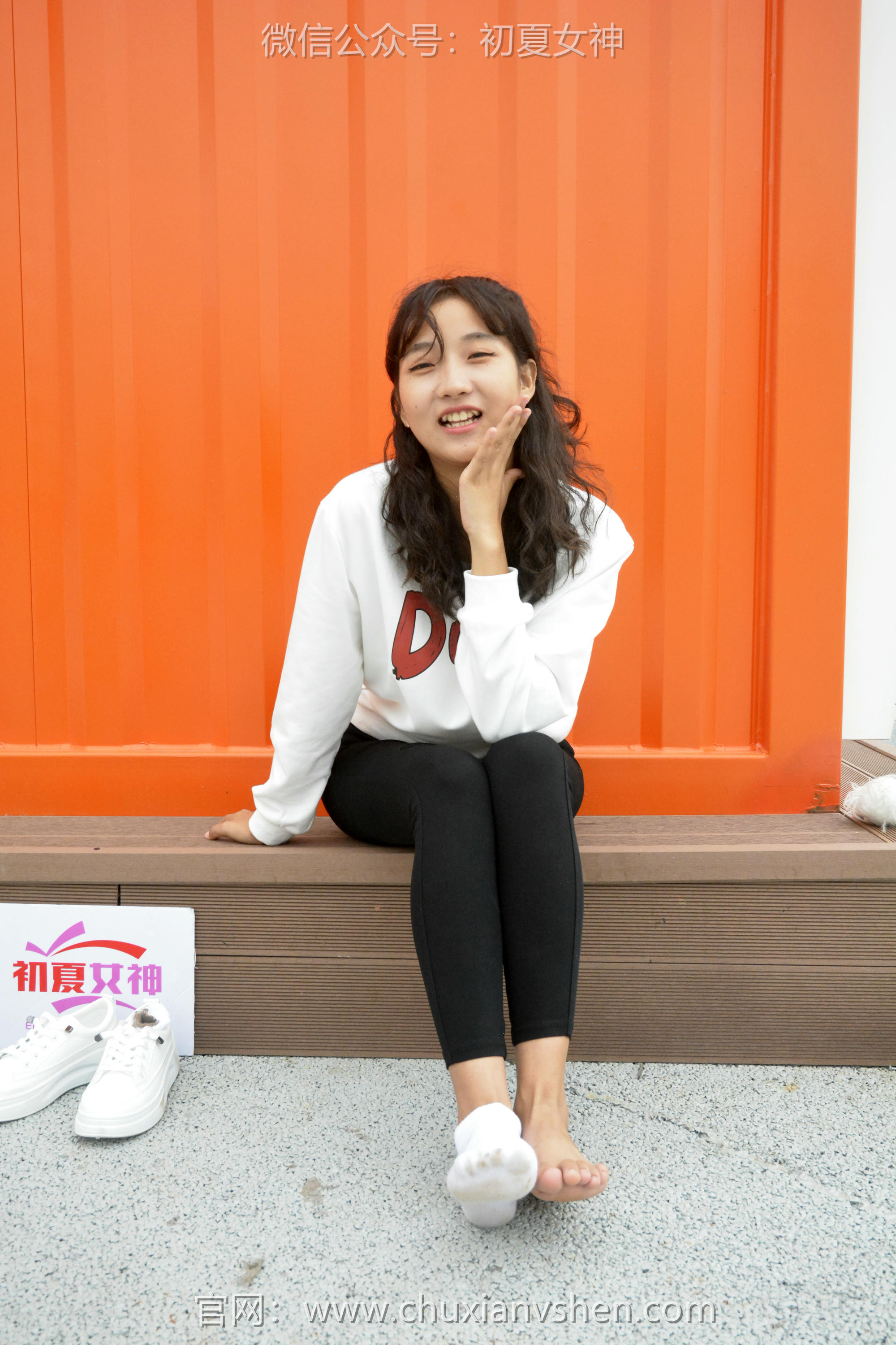 初夏女神 NO.082 点点 休闲卫衣[150P+1V／5.26GB]_第6集