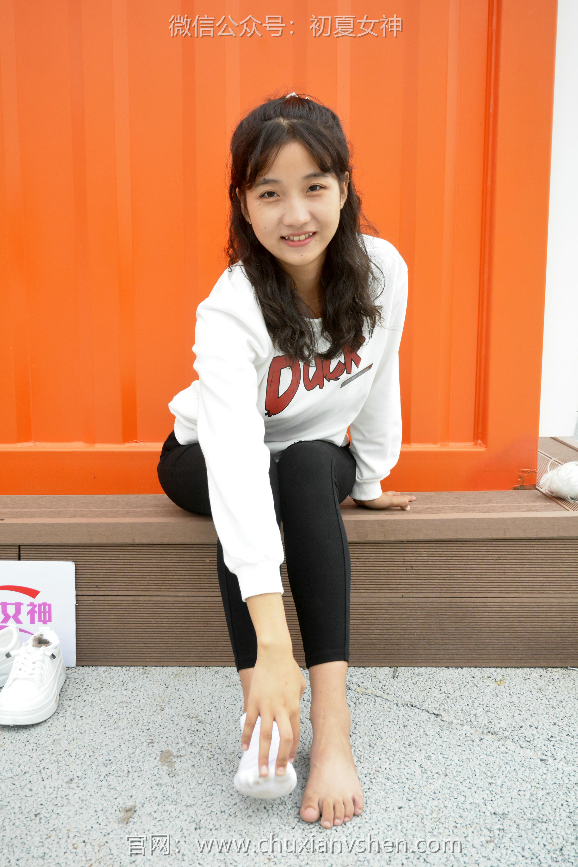 初夏女神 NO.082 点点 休闲卫衣[150P+1V／5.26GB]_第6集