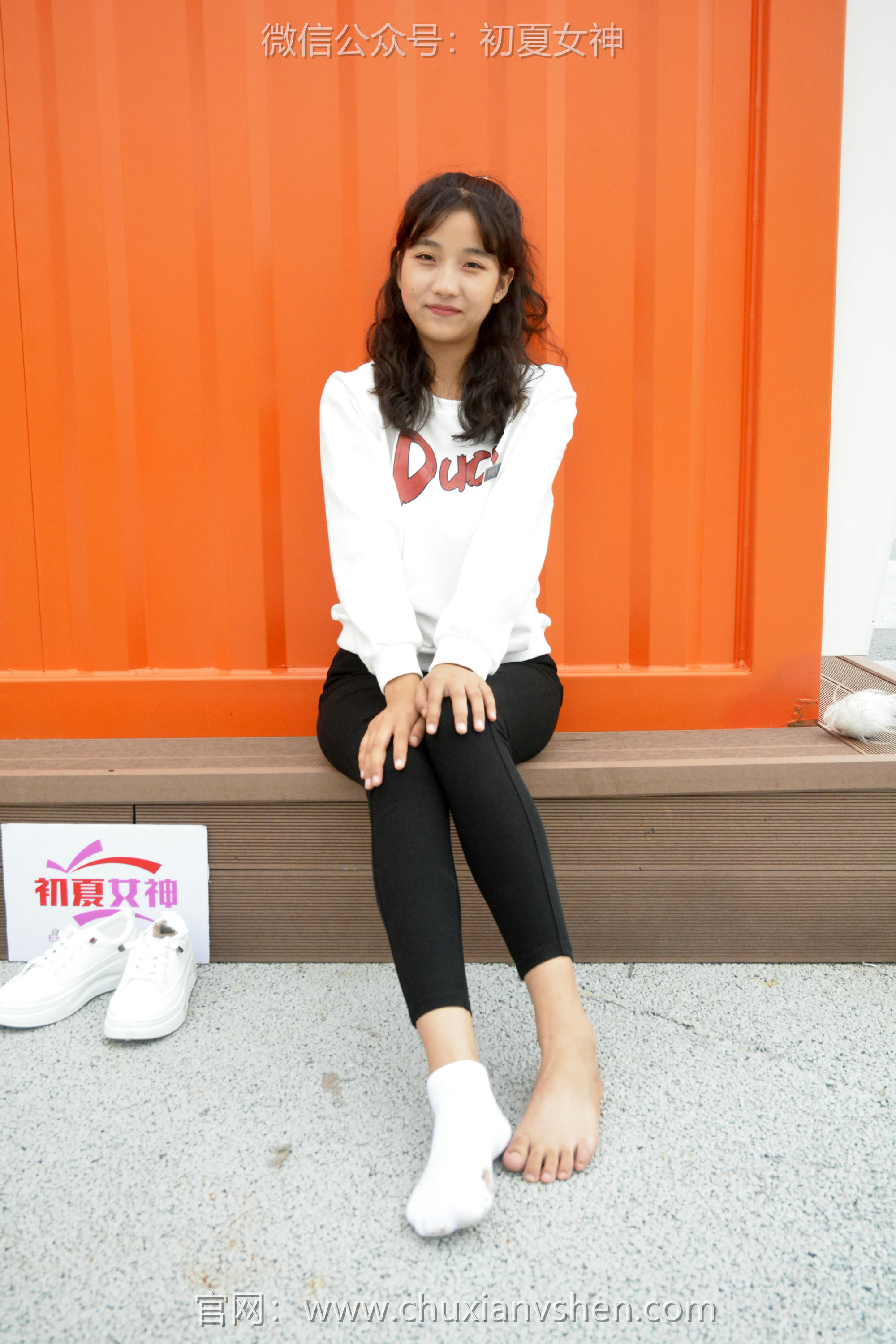 初夏女神 NO.082 点点 休闲卫衣[150P+1V／5.26GB]_第6集