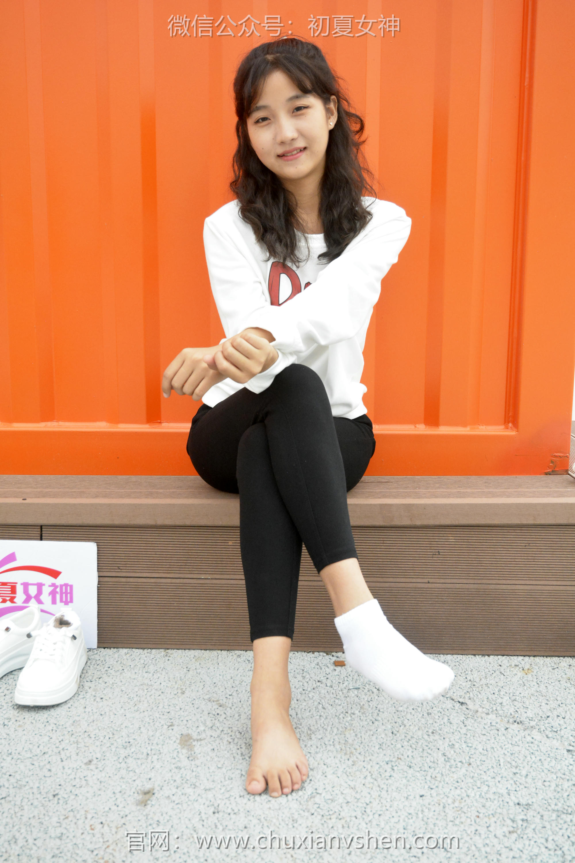 初夏女神 NO.082 点点 休闲卫衣[150P+1V／5.26GB]_第6集