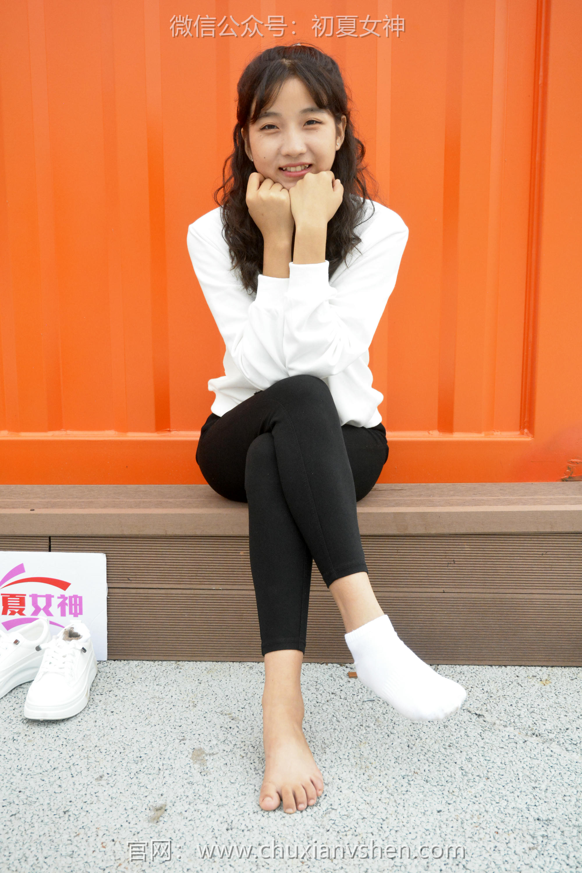 初夏女神 NO.082 点点 休闲卫衣[150P+1V／5.26GB]_第6集