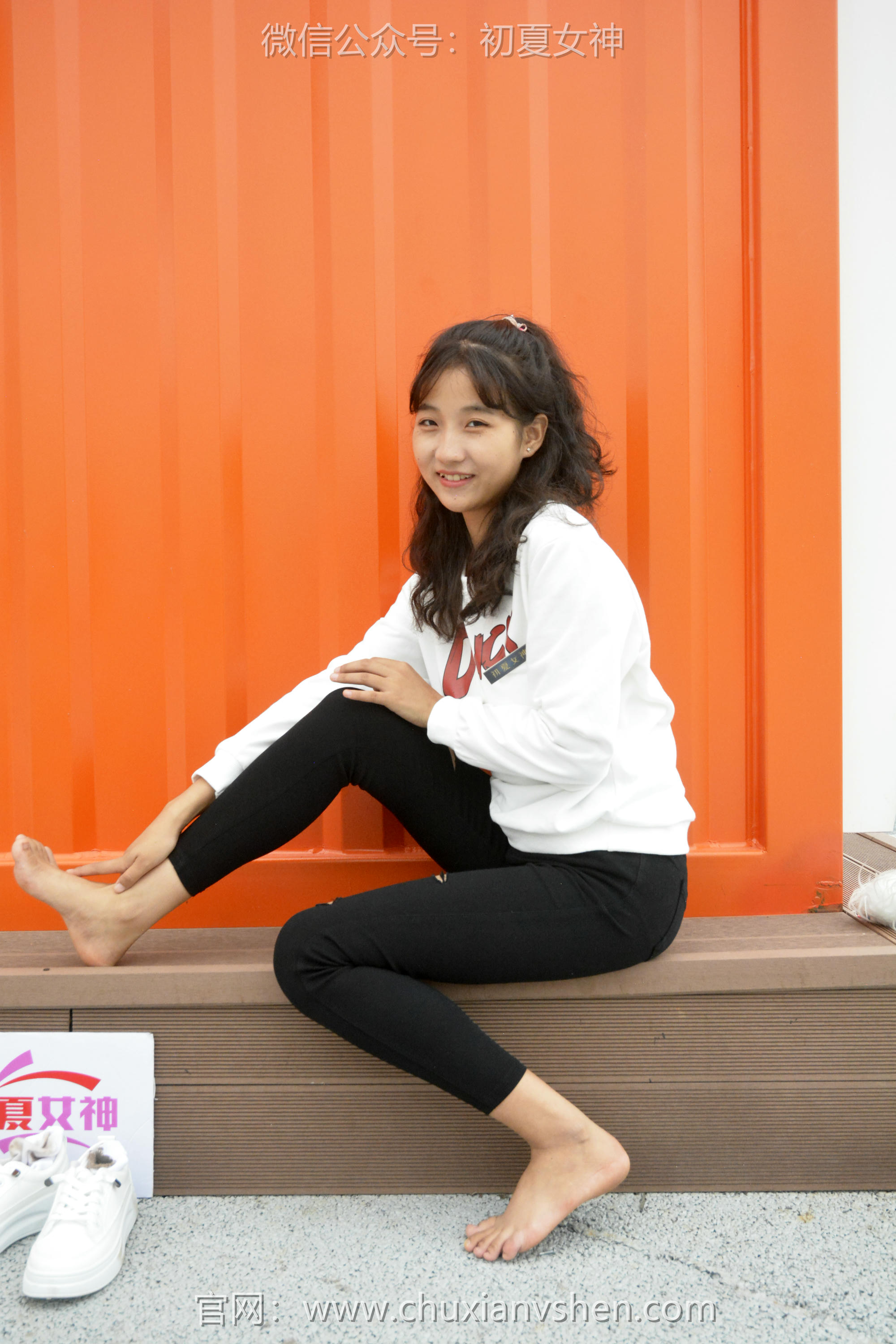 初夏女神 NO.082 点点 休闲卫衣[150P+1V／5.26GB]_第7集