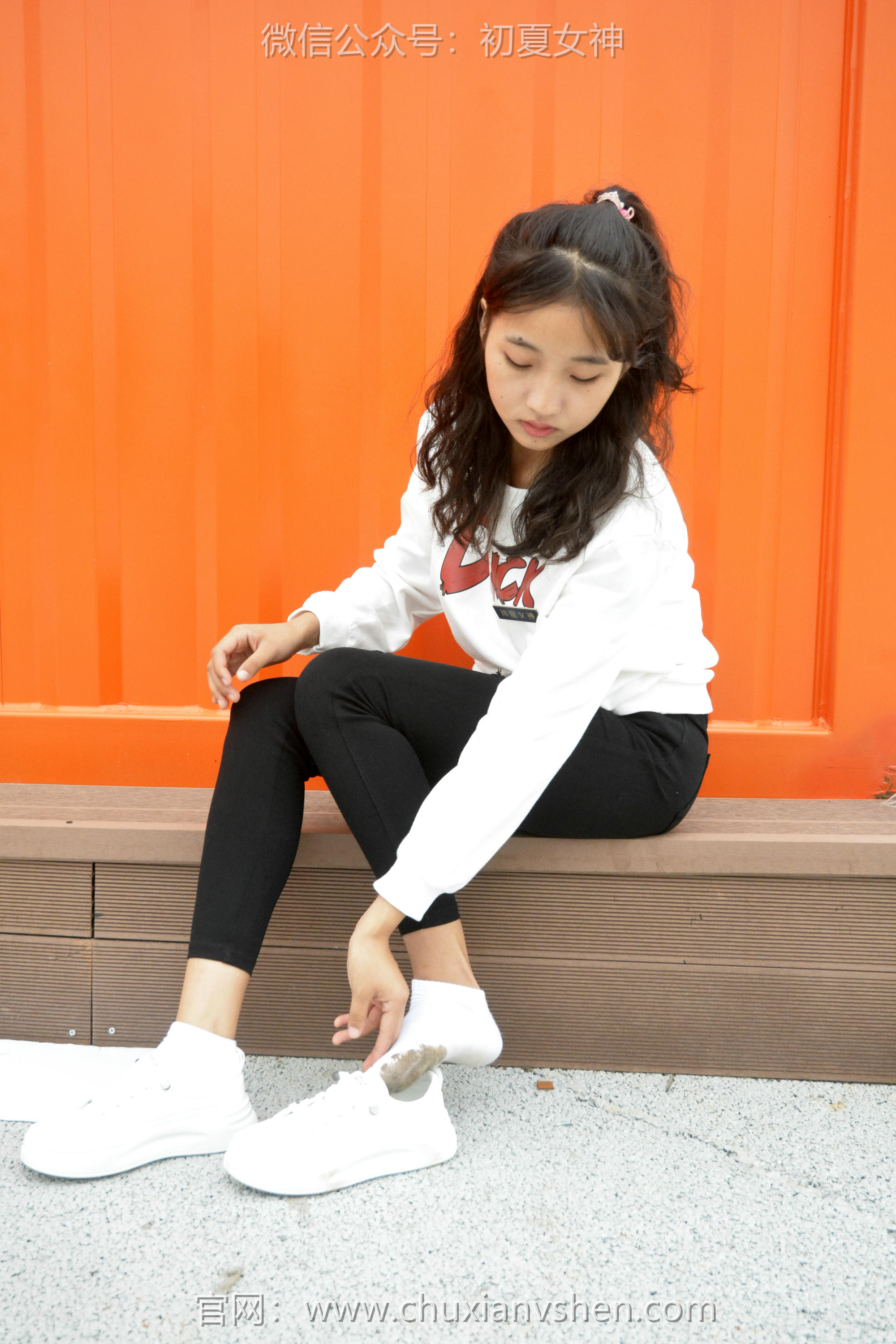 初夏女神 NO.082 点点 休闲卫衣[150P+1V／5.26GB]_第8集