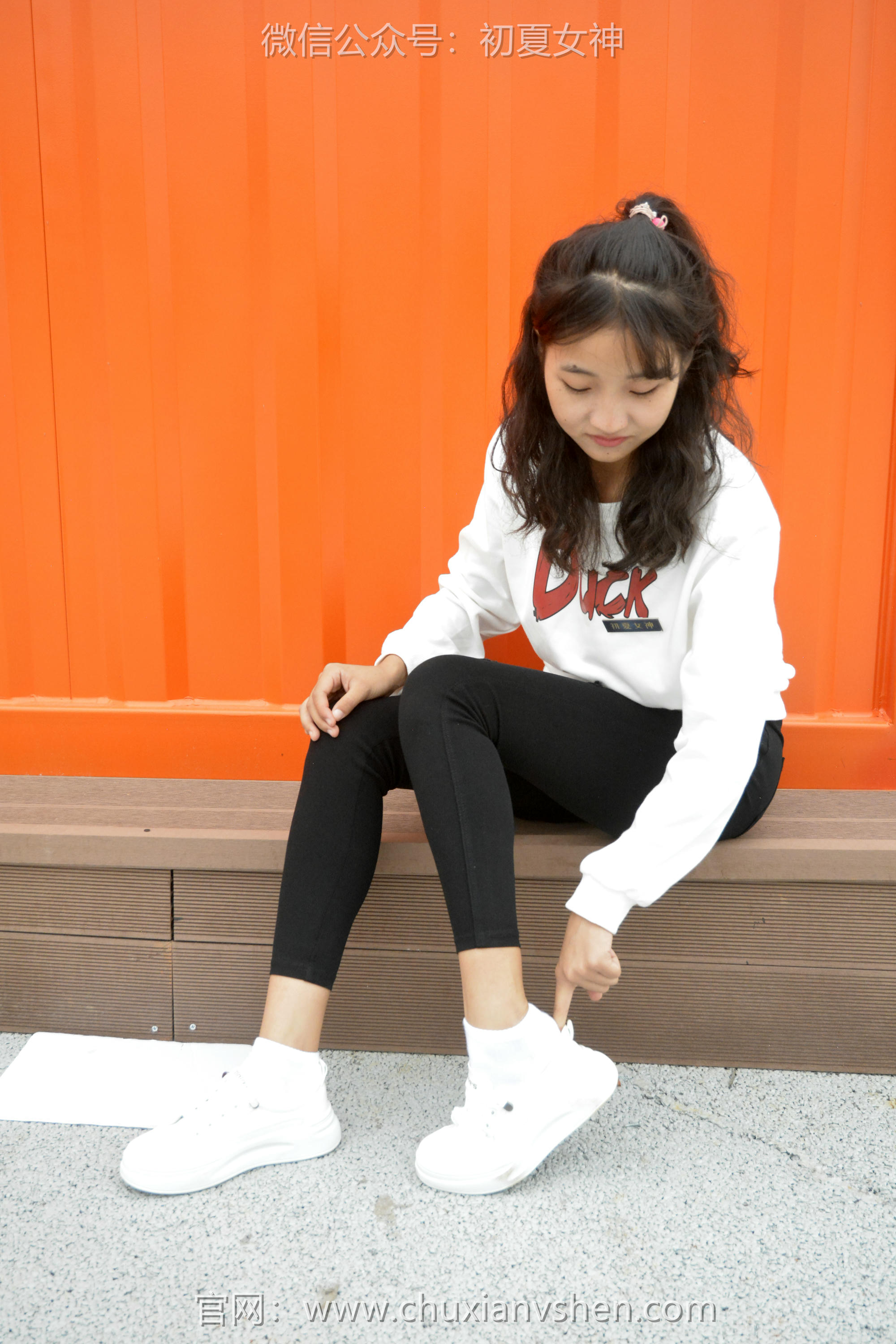 初夏女神 NO.082 点点 休闲卫衣[150P+1V／5.26GB]_第8集