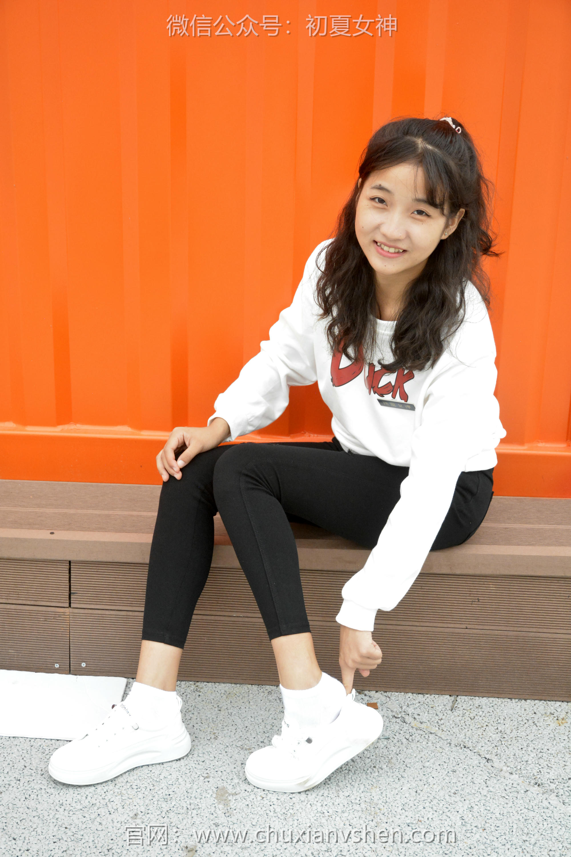 初夏女神 NO.082 点点 休闲卫衣[150P+1V／5.26GB]_第8集