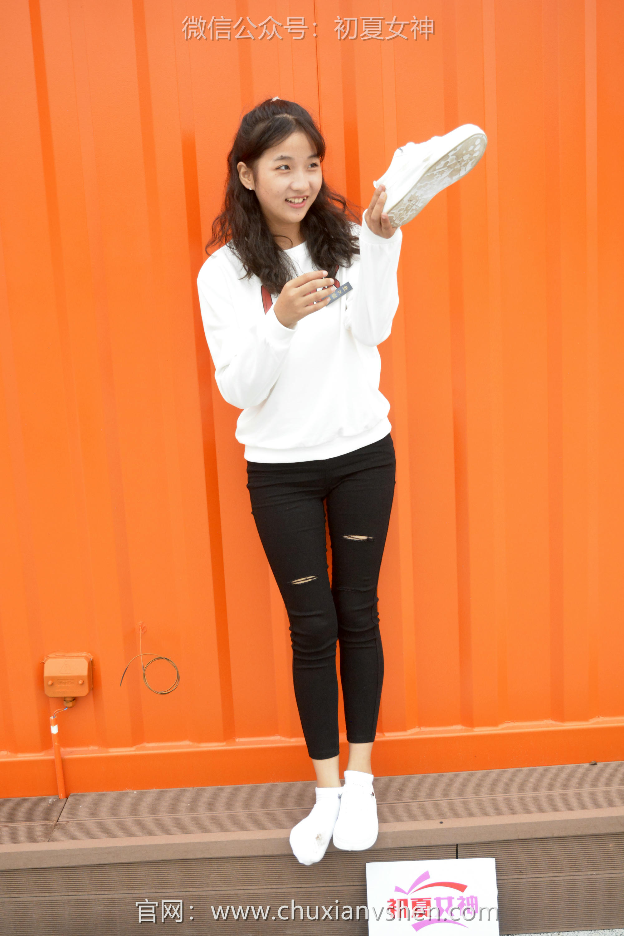 初夏女神 NO.082 点点 休闲卫衣[150P+1V／5.26GB]_第8集