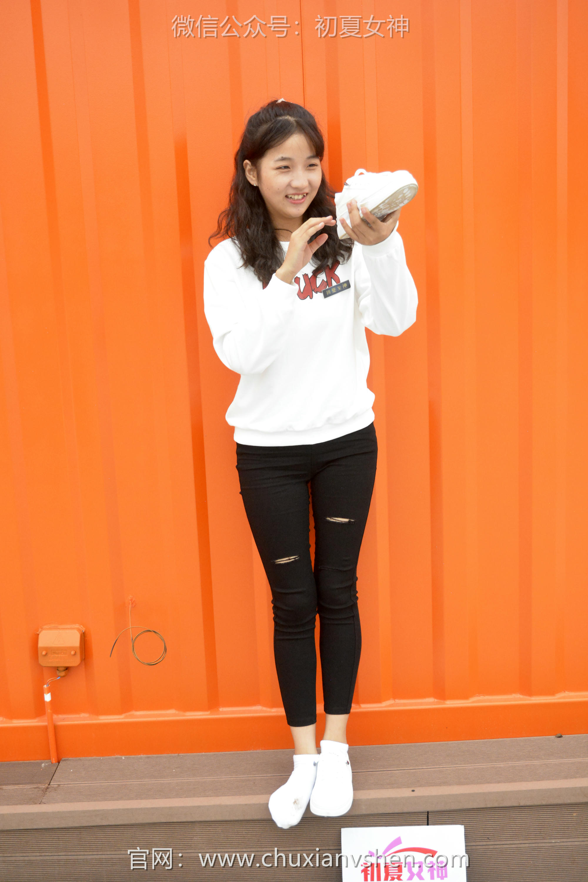 初夏女神 NO.082 点点 休闲卫衣[150P+1V／5.26GB]_第8集