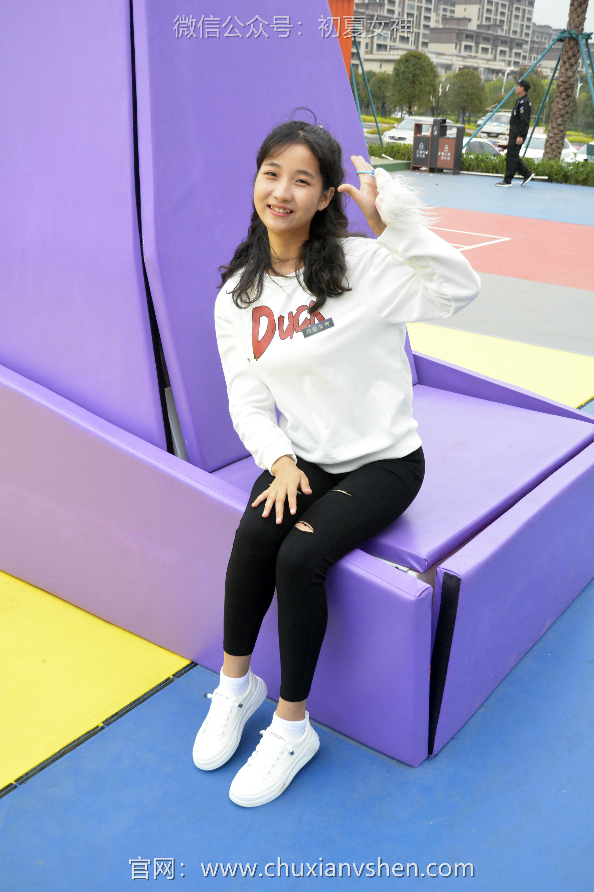 初夏女神 NO.082 点点 休闲卫衣[150P+1V／5.26GB]_第2集