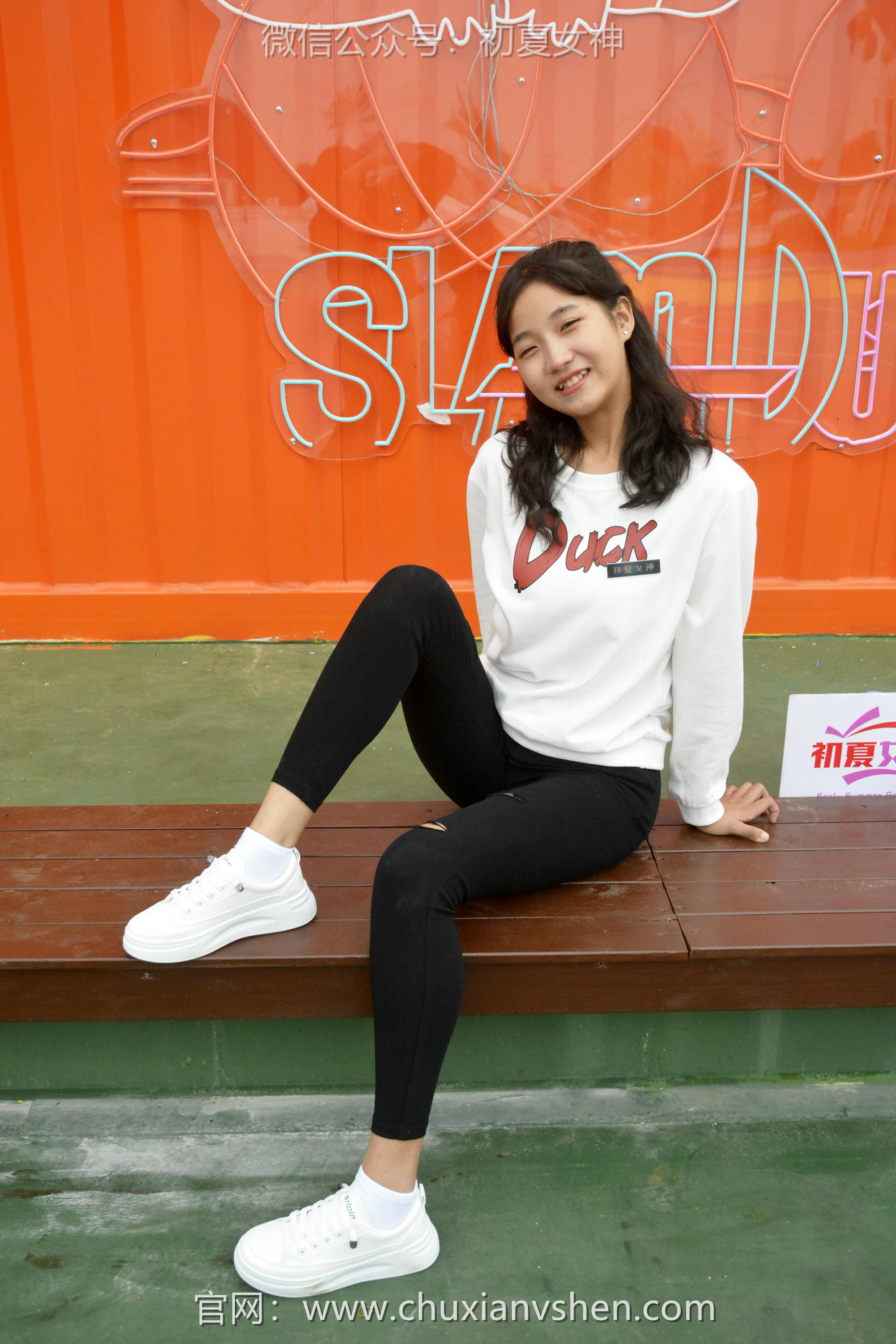 初夏女神 NO.082 点点 休闲卫衣[150P+1V／5.26GB]_第3集