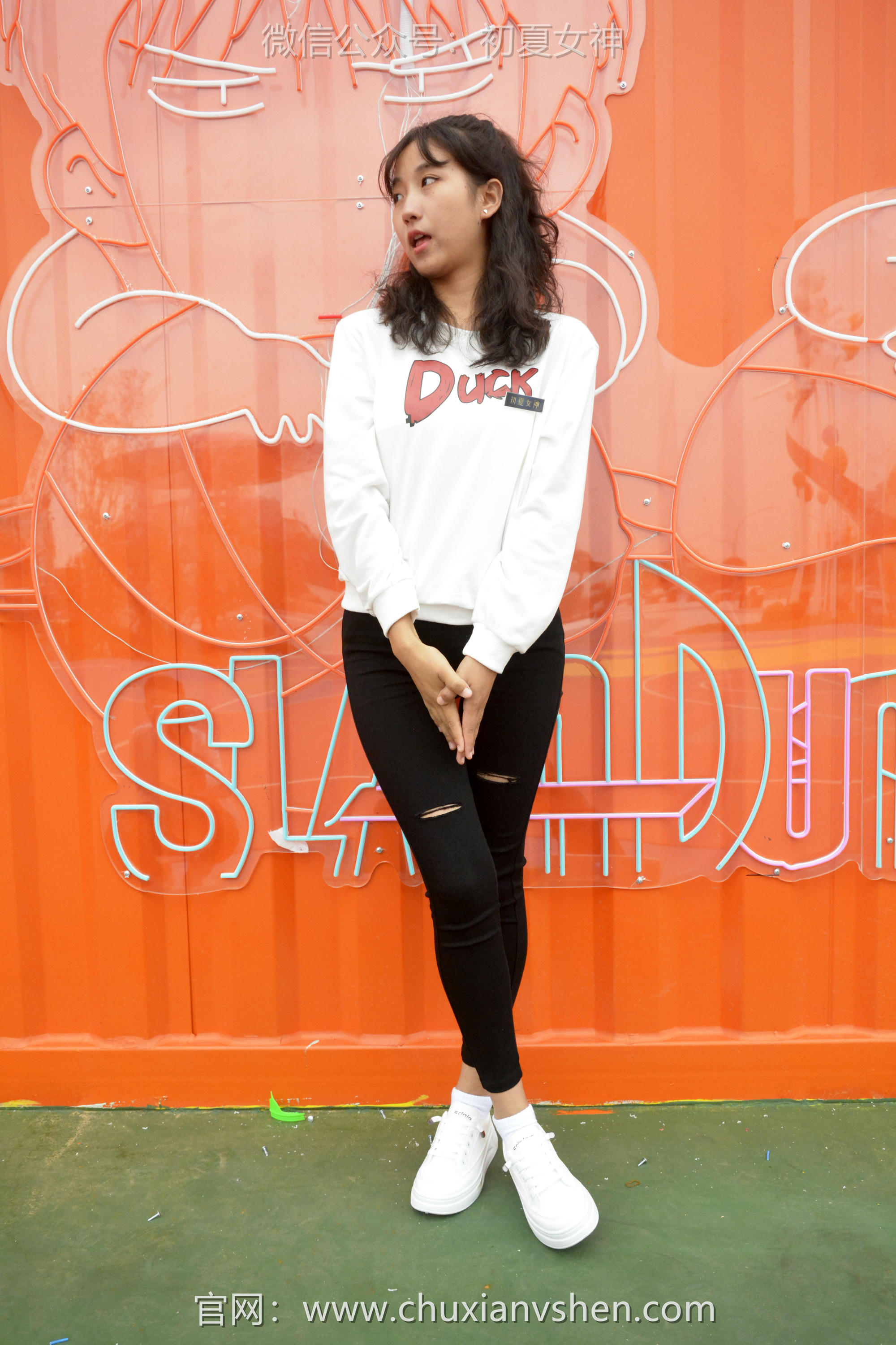 初夏女神 NO.082 点点 休闲卫衣[150P+1V／5.26GB]_第3集