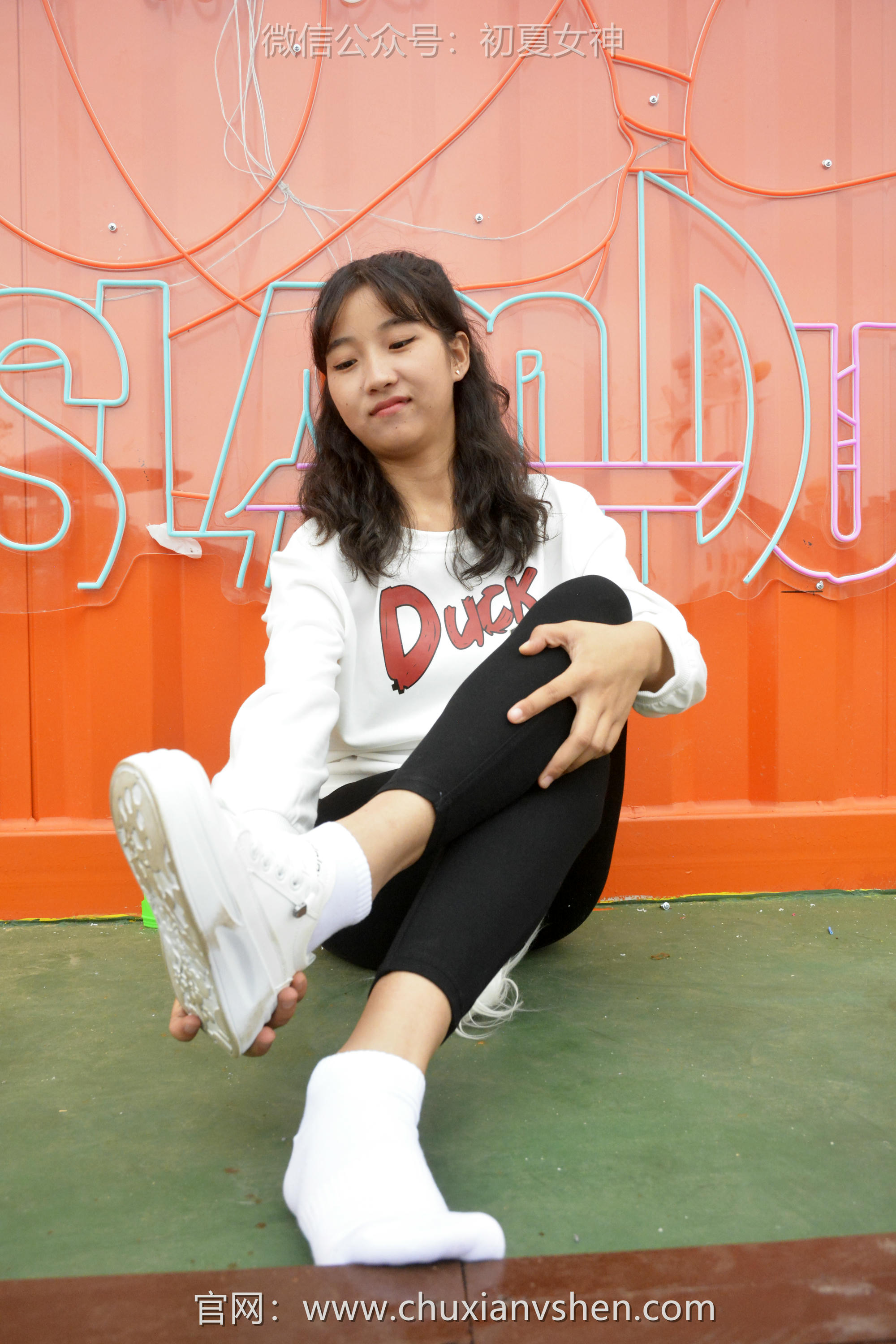 初夏女神 NO.082 点点 休闲卫衣[150P+1V／5.26GB]_第4集