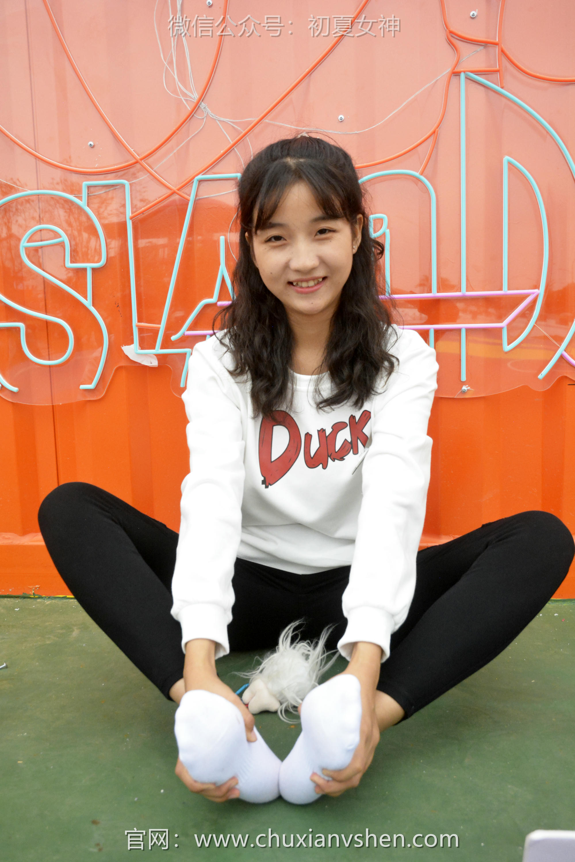 初夏女神 NO.082 点点 休闲卫衣[150P+1V／5.26GB]_第4集