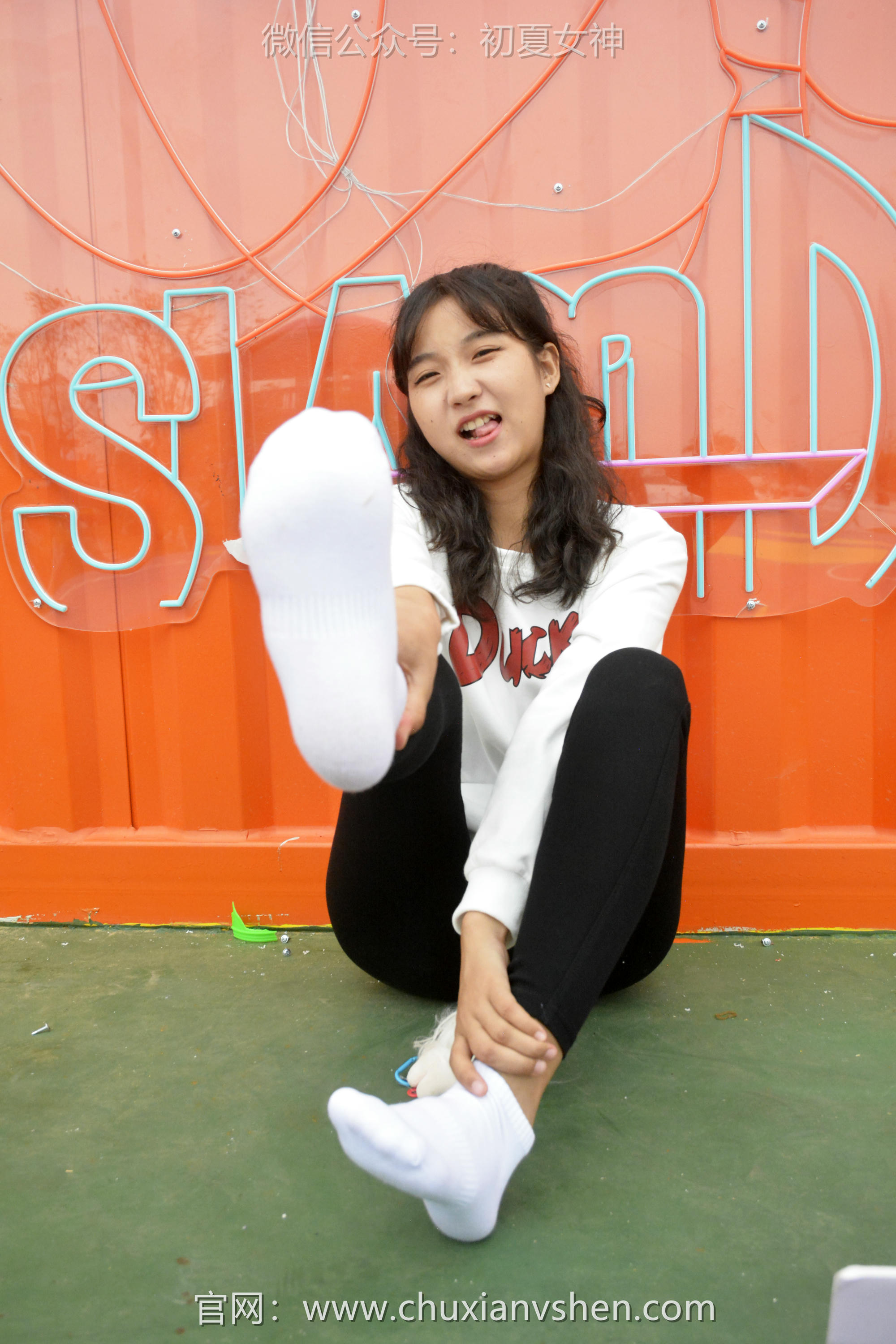 初夏女神 NO.082 点点 休闲卫衣[150P+1V／5.26GB]_第4集