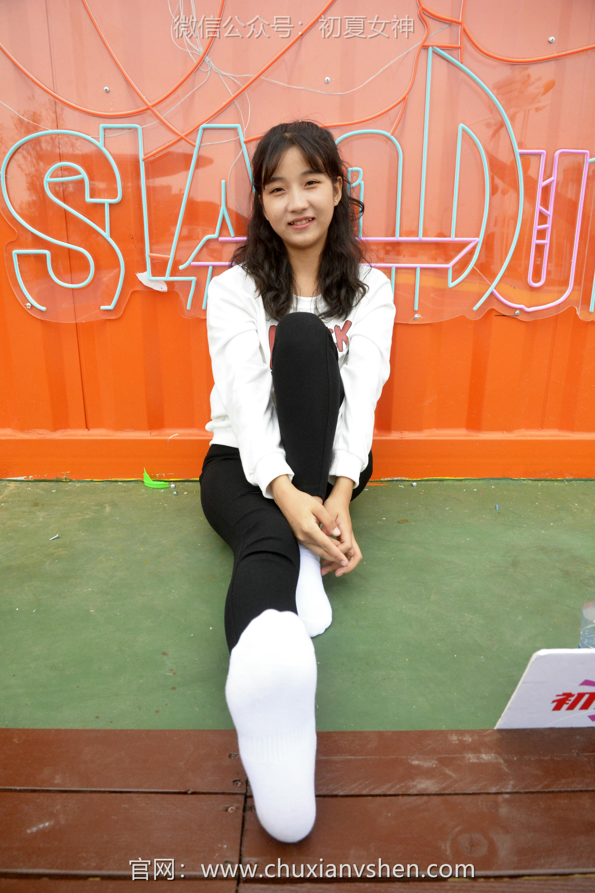 初夏女神 NO.082 点点 休闲卫衣[150P+1V／5.26GB]_第4集