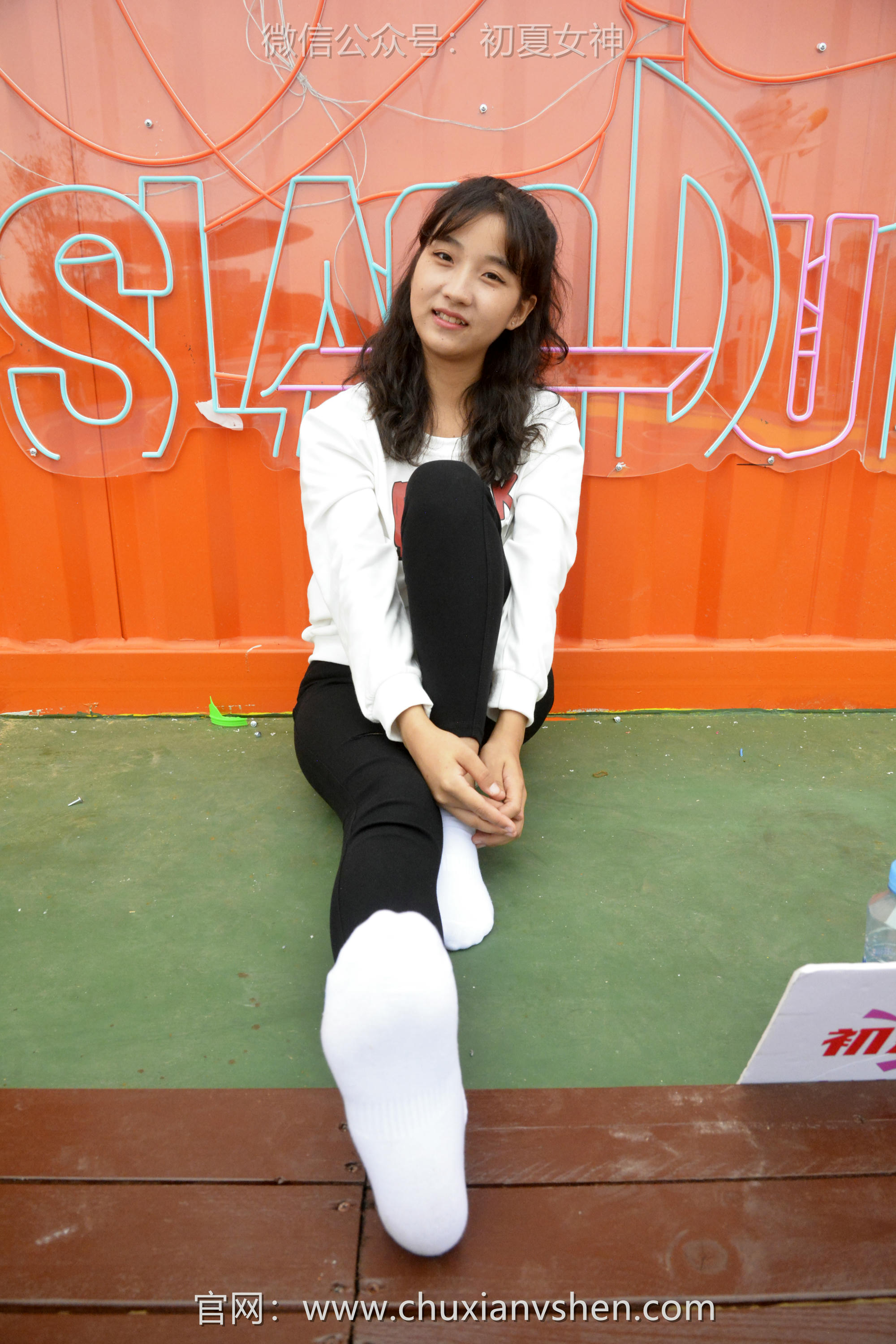 初夏女神 NO.082 点点 休闲卫衣[150P+1V／5.26GB]_第4集