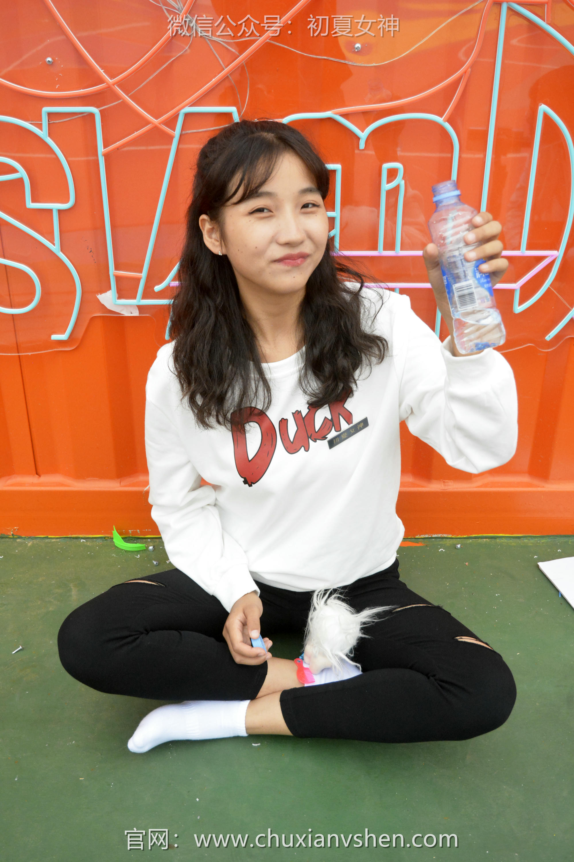 初夏女神 NO.082 点点 休闲卫衣[150P+1V／5.26GB]_第4集