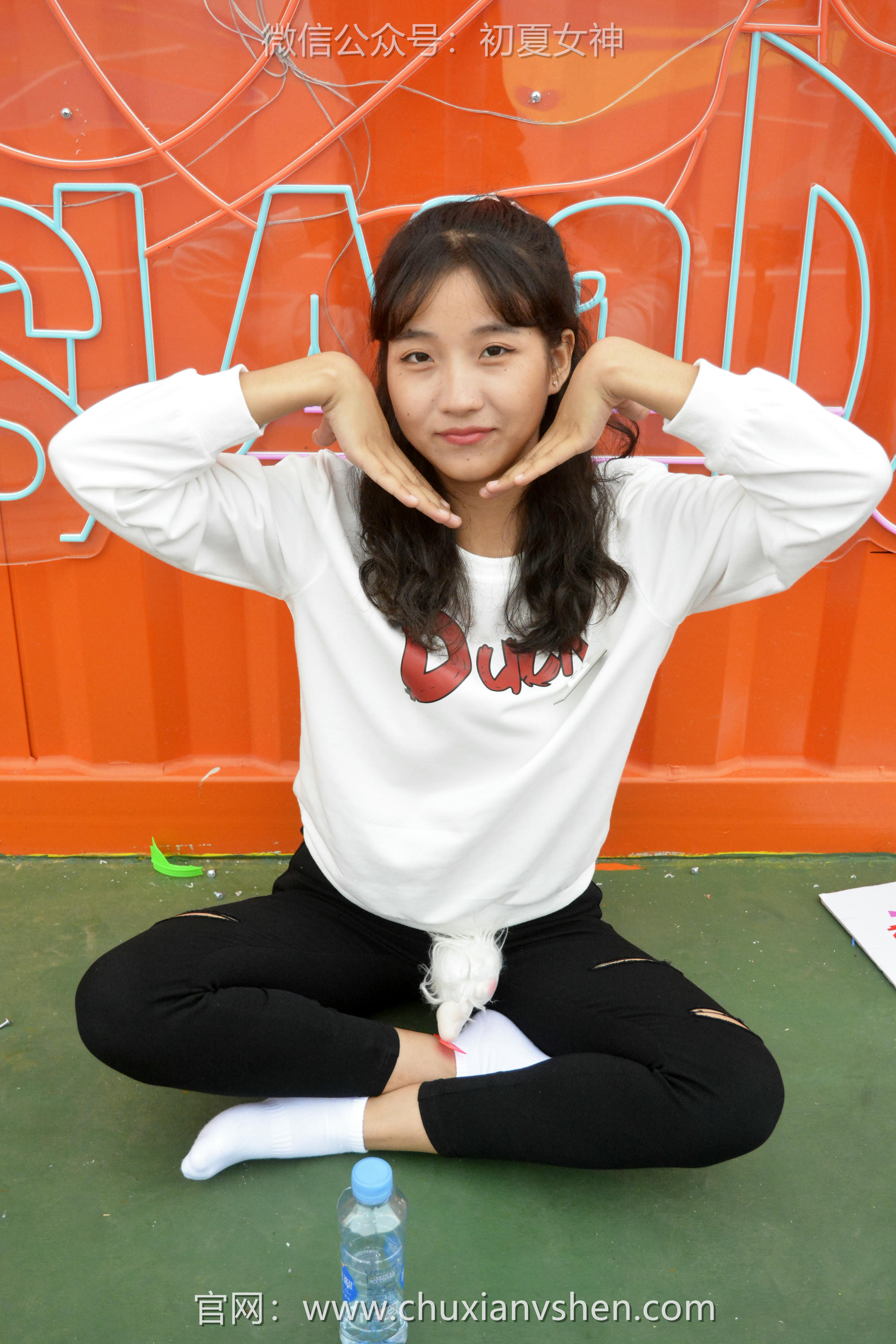 初夏女神 NO.082 点点 休闲卫衣[150P+1V／5.26GB]_第4集