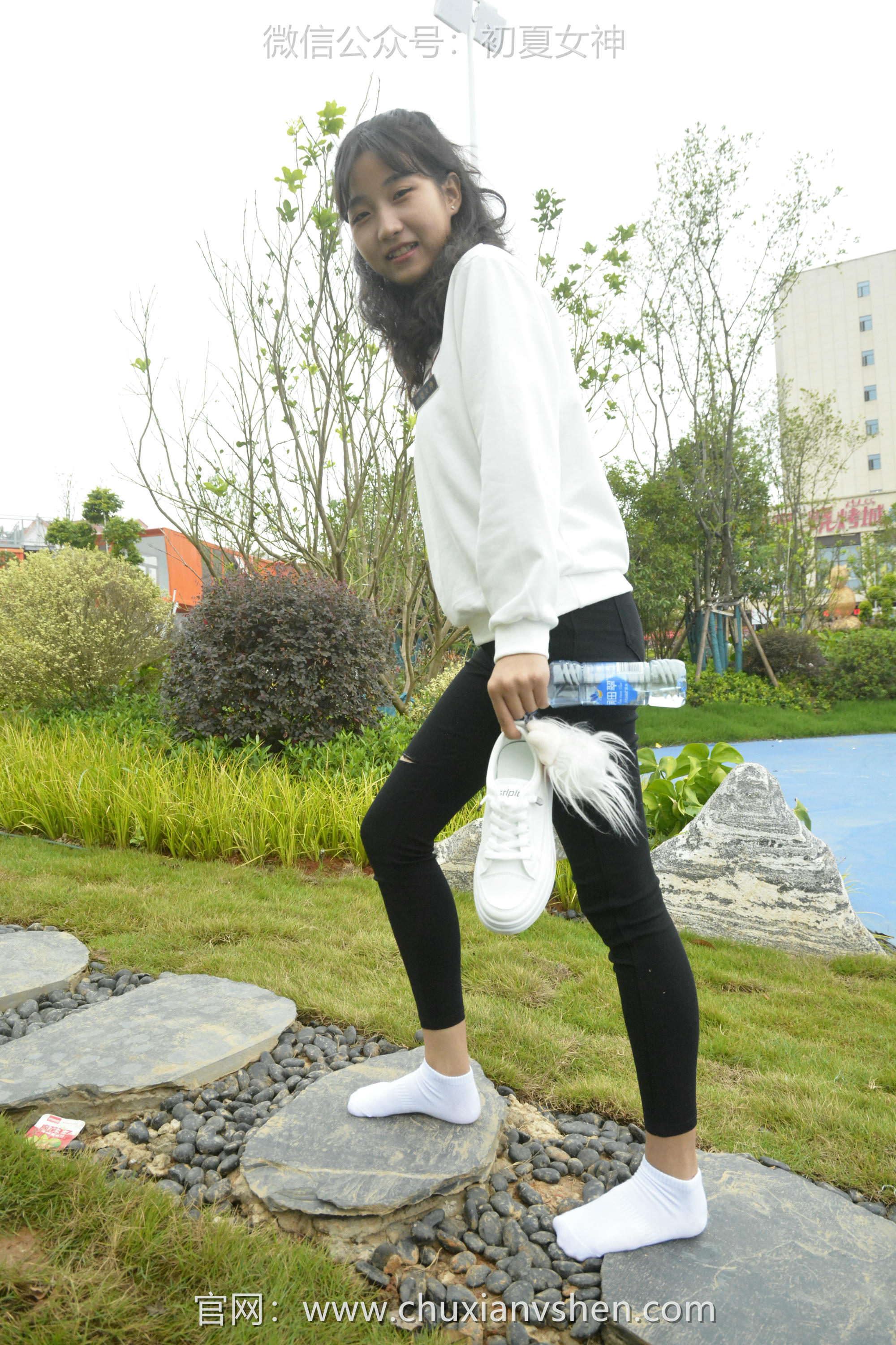 初夏女神 NO.082 点点 休闲卫衣[150P+1V／5.26GB]_第5集