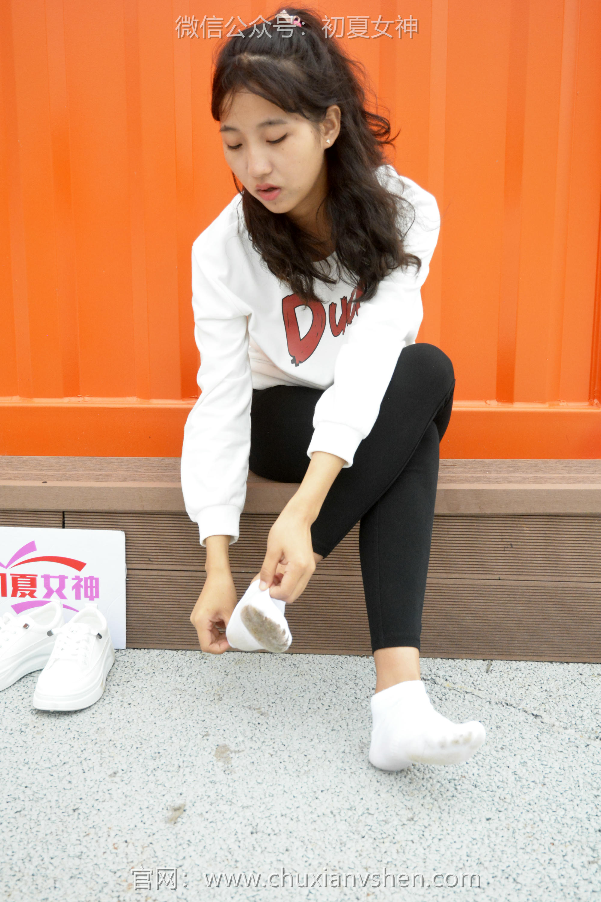 初夏女神 NO.082 点点 休闲卫衣[150P+1V／5.26GB]_第5集